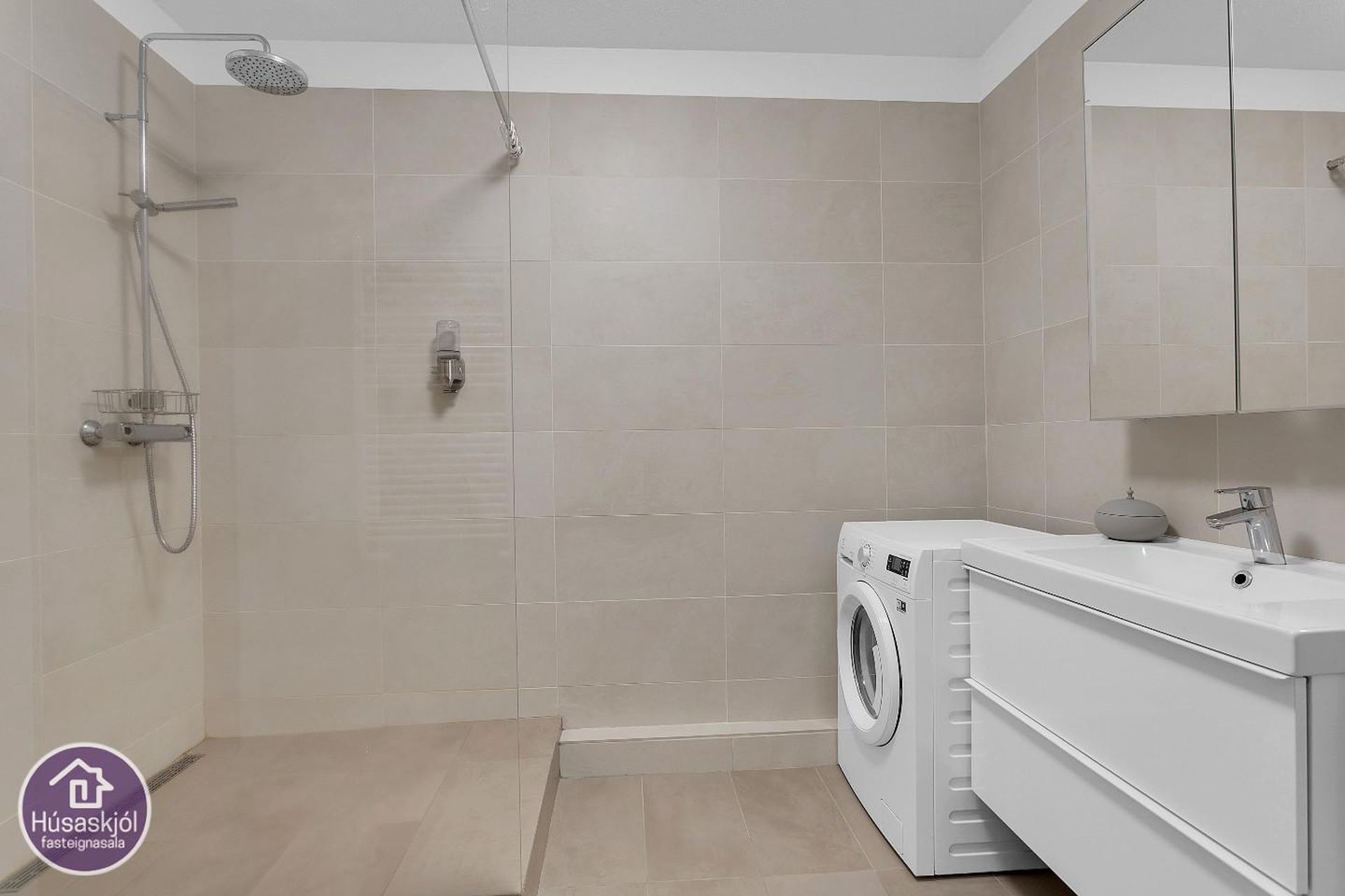 Skógarás 17, 110 Reykjavík