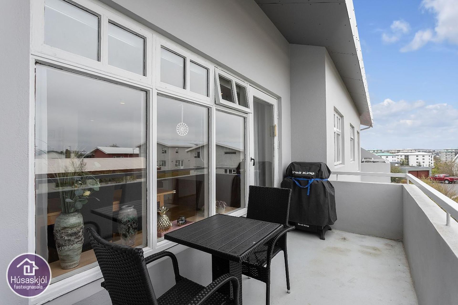 Skógarás 17, 110 Reykjavík