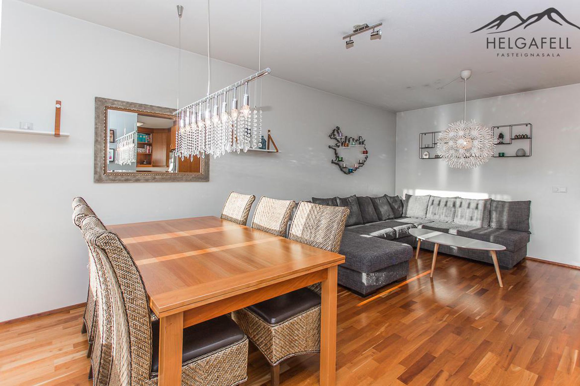 Klapparhlíð 24, 270 Mosfellsbær