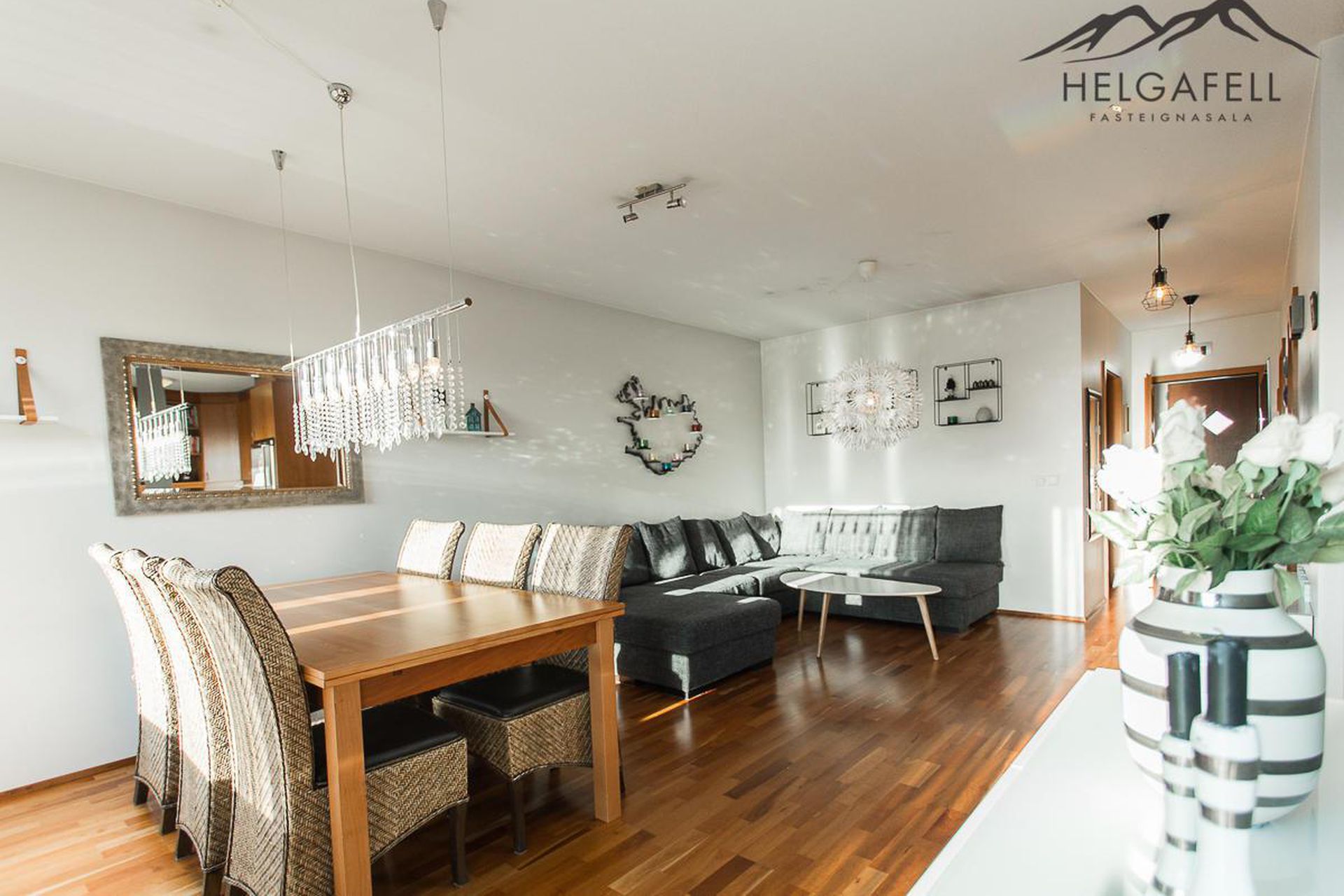 Klapparhlíð 24, 270 Mosfellsbær