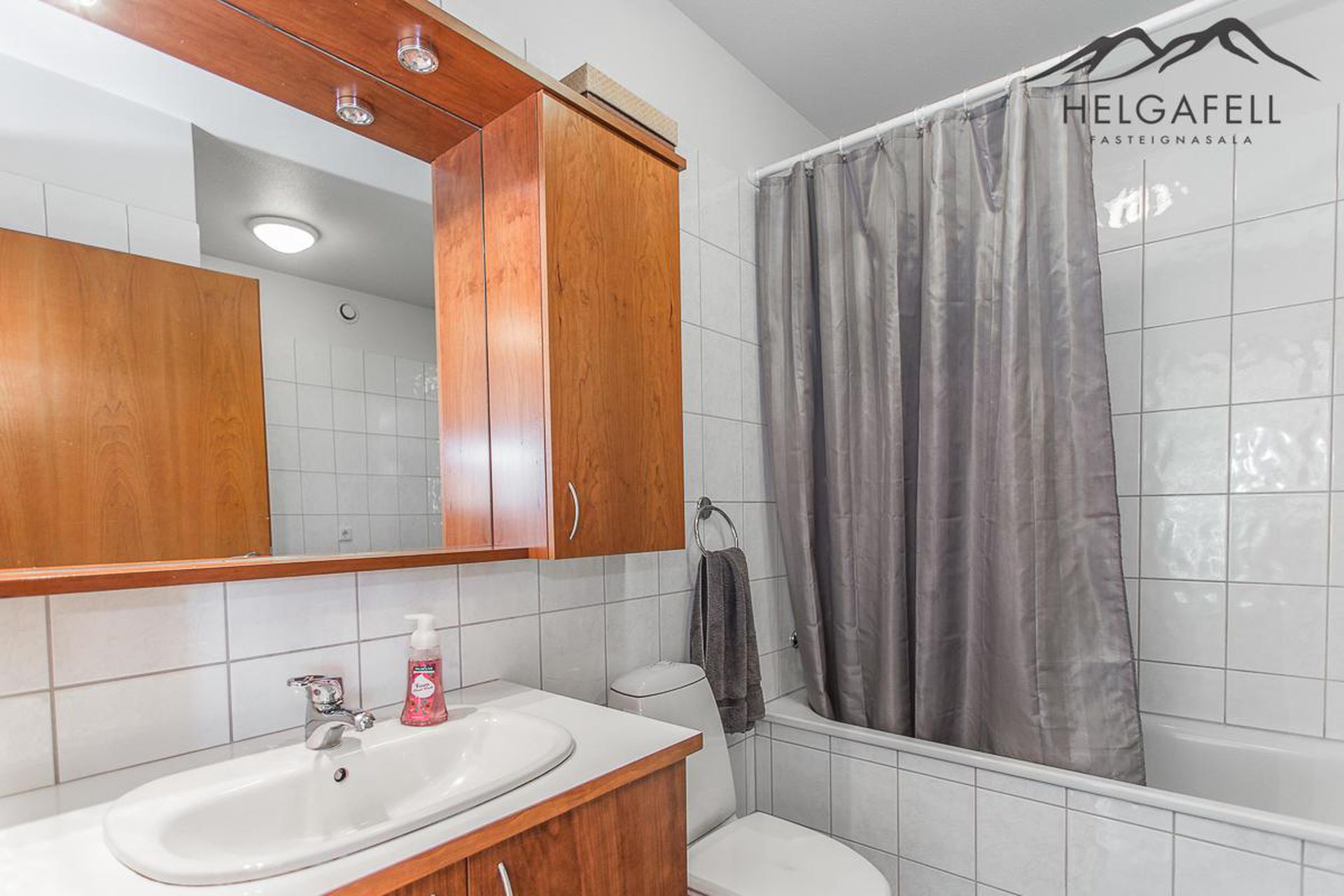 Klapparhlíð 24, 270 Mosfellsbær