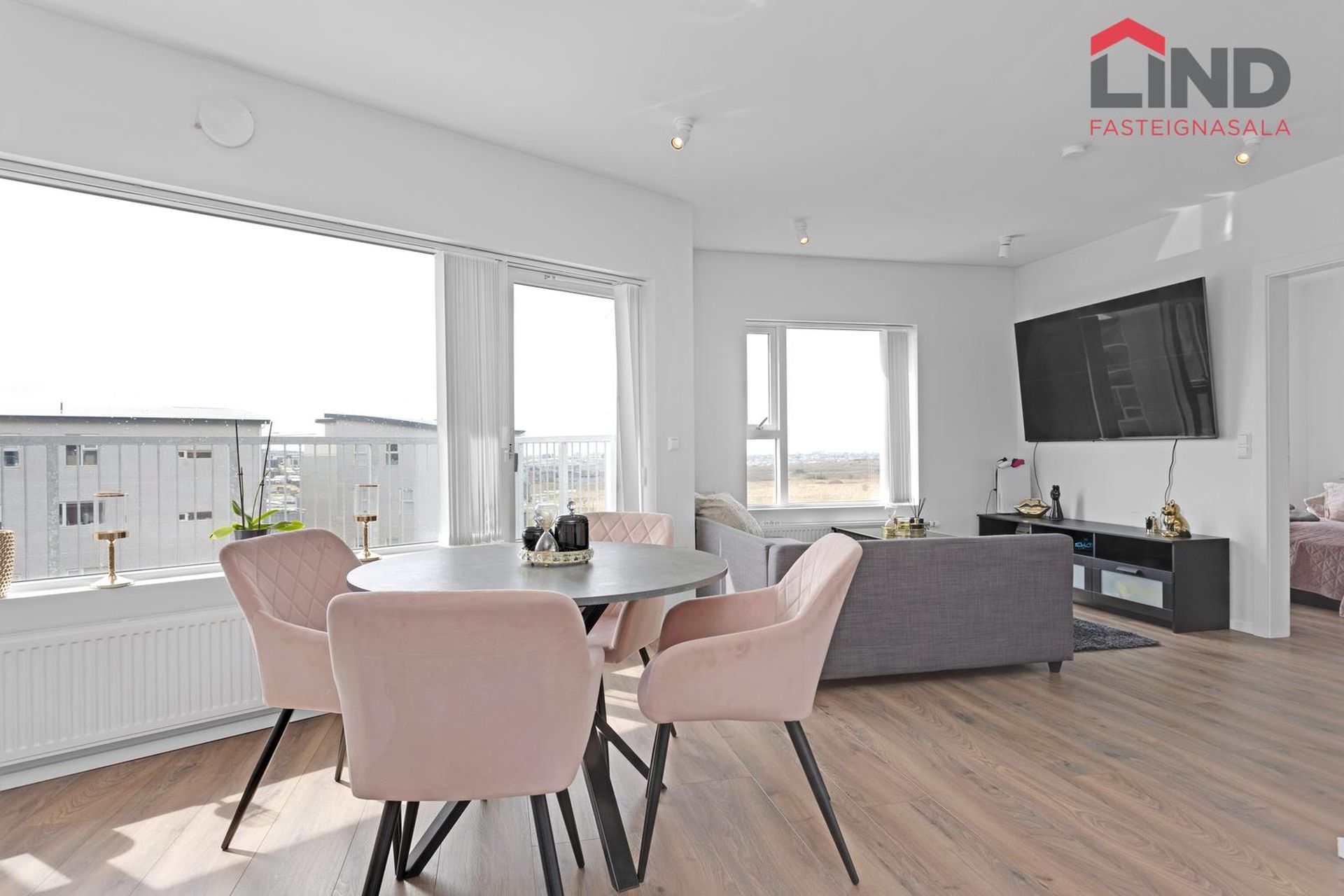 Skyggnisbraut 1, 113 Reykjavík