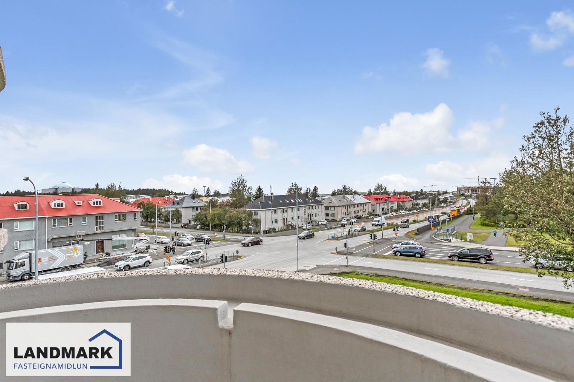 Langahlíð 23, 105 Reykjavík