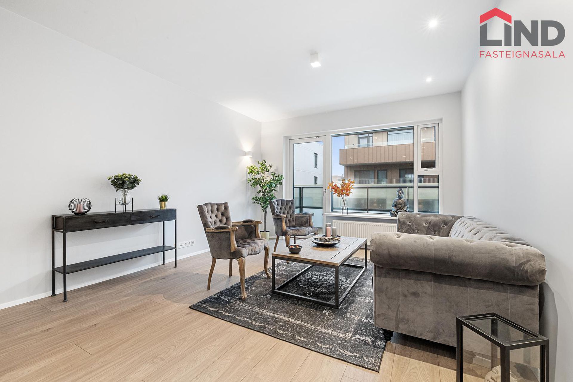 Smyrilshlíð 14, 102 Reykjavík