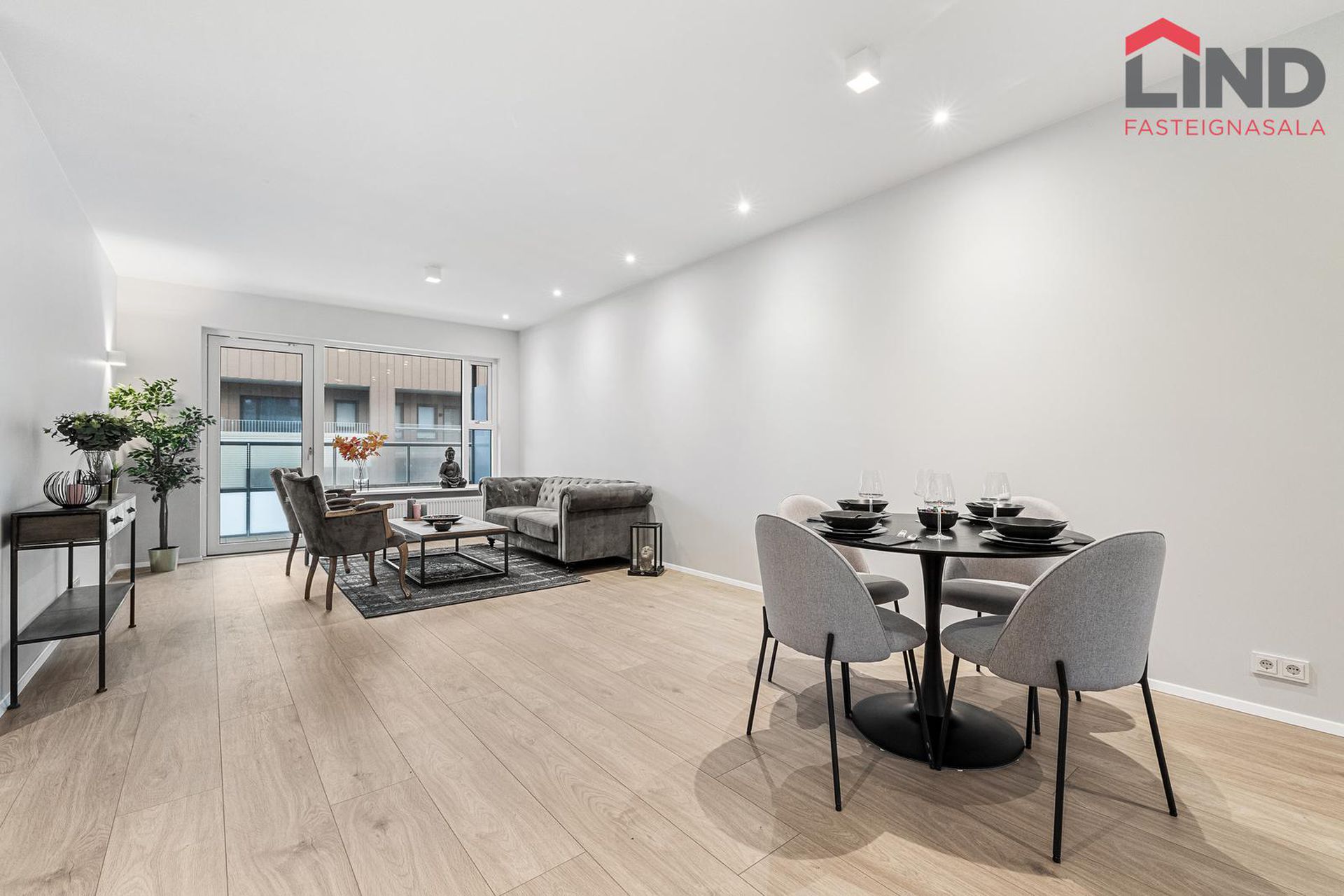 Smyrilshlíð 14, 102 Reykjavík