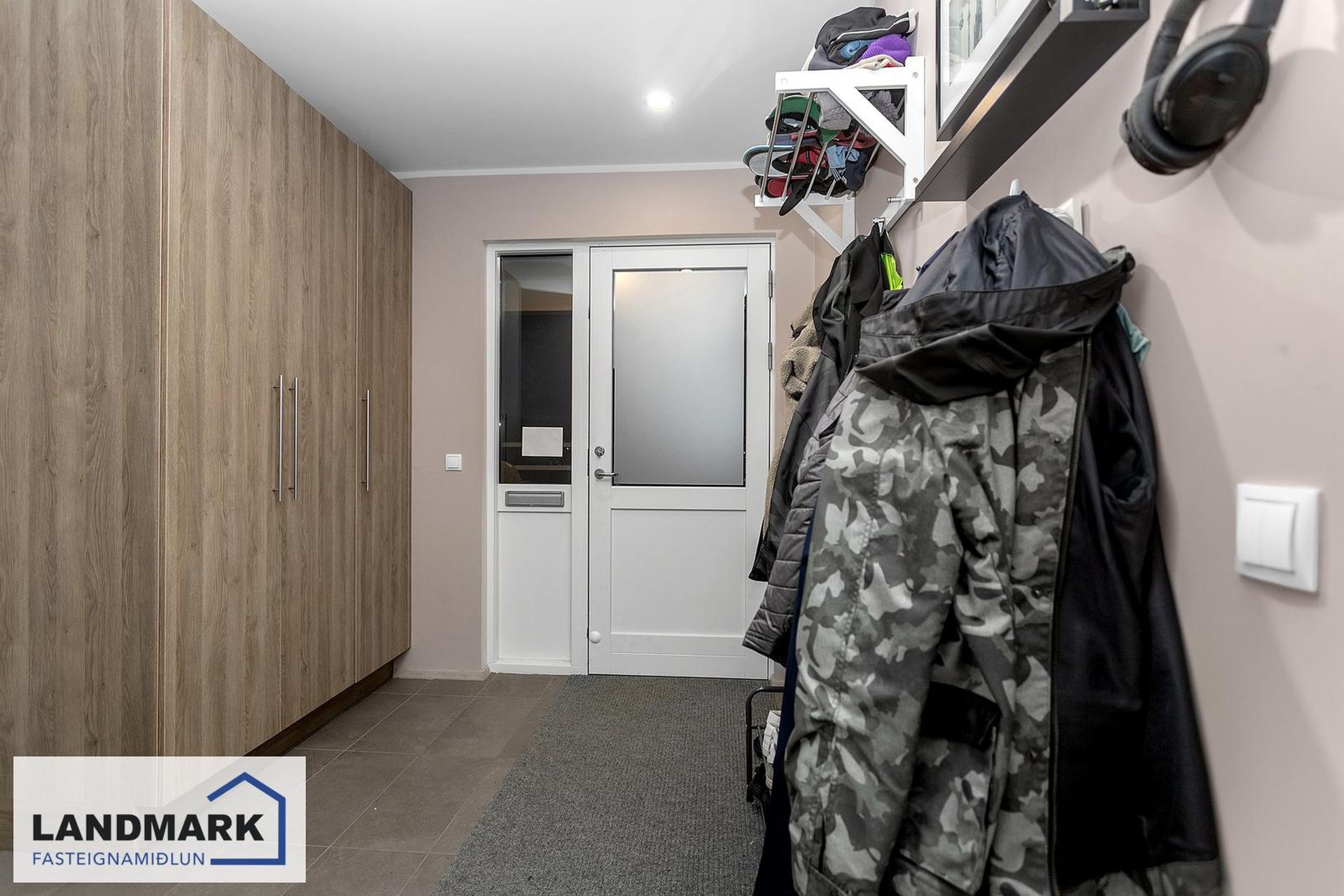 Asparskógar 27, 300 Akranes