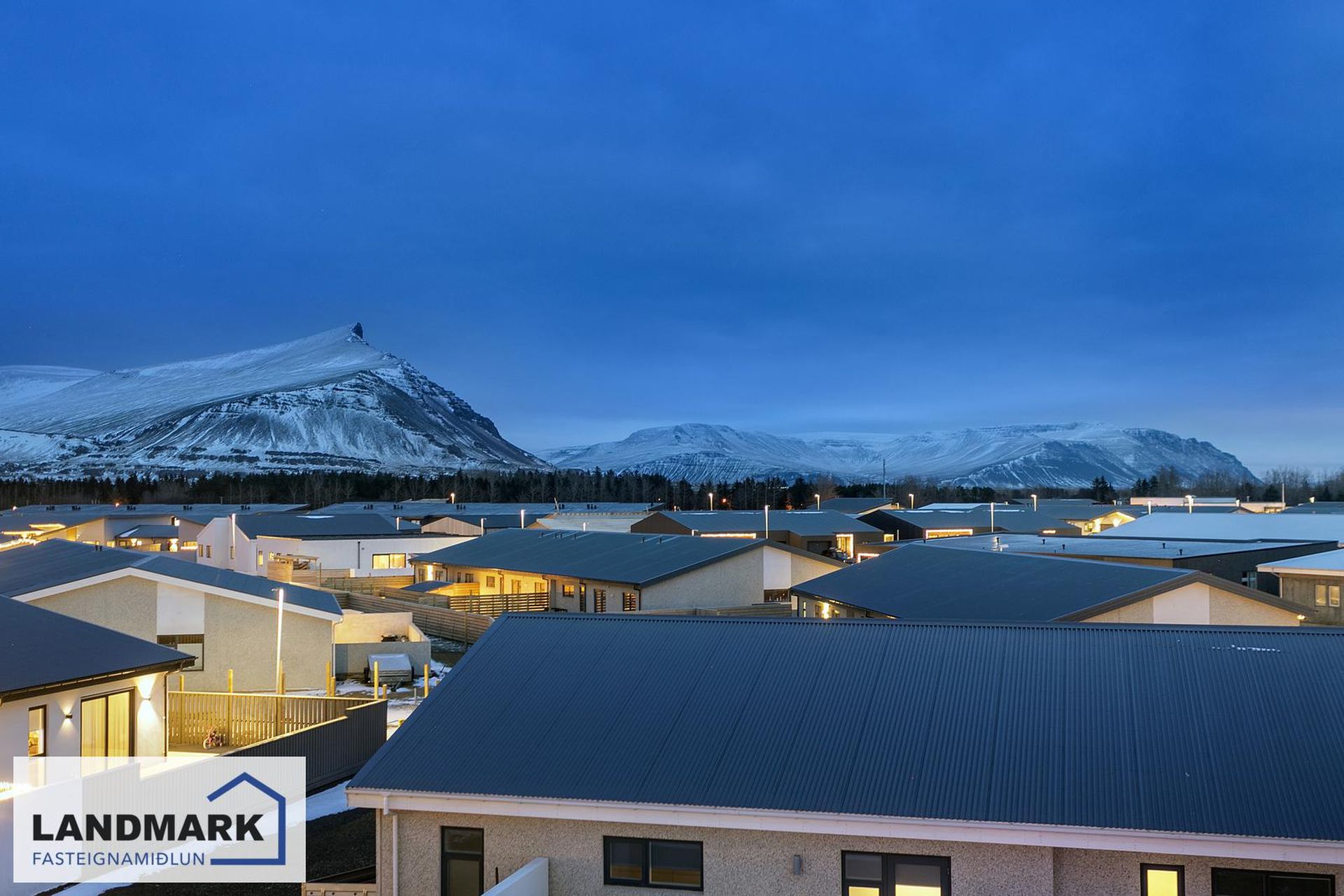 Asparskógar 27, 300 Akranes