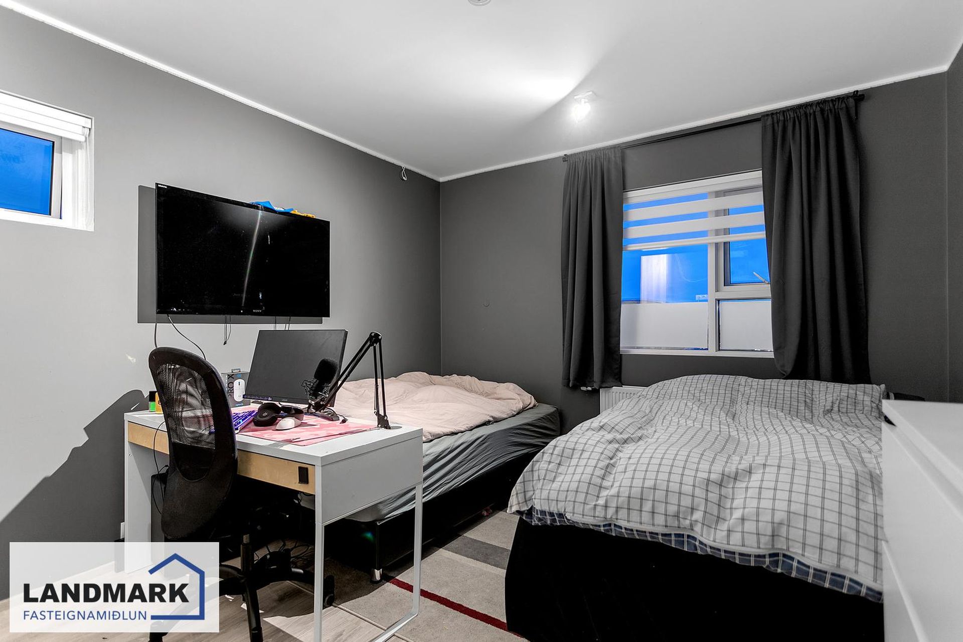 Asparskógar 27, 300 Akranes