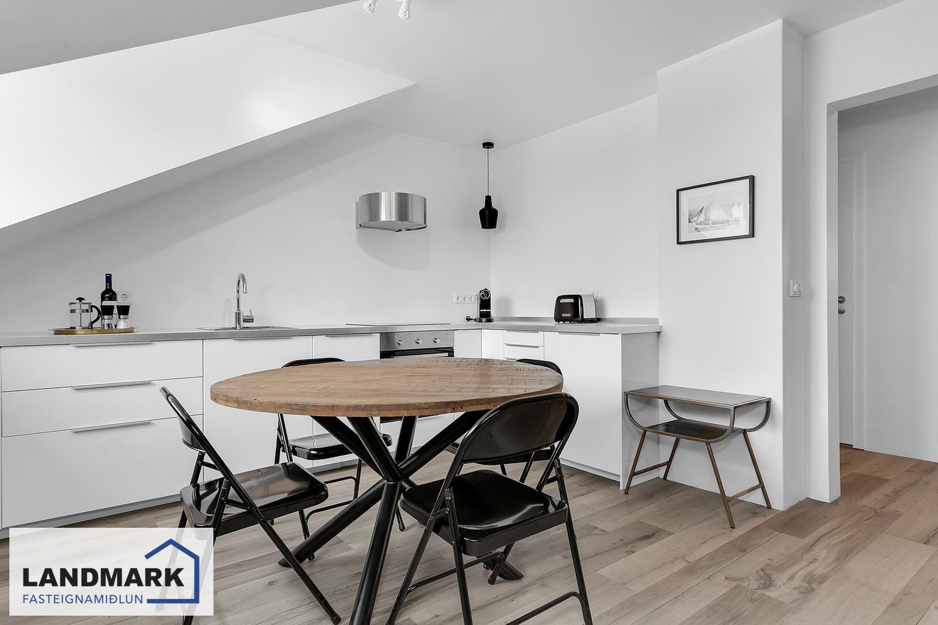 Laufásvegur 10, 101 Reykjavík