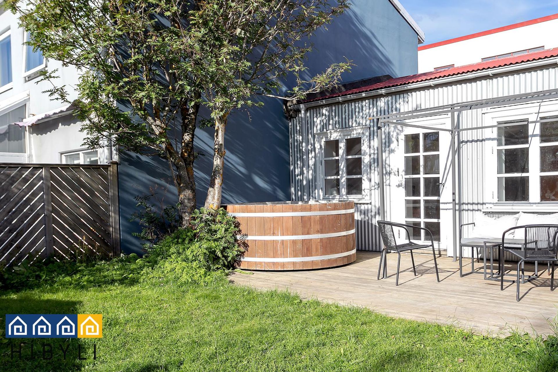 Fálkagata 25, 107 Reykjavík