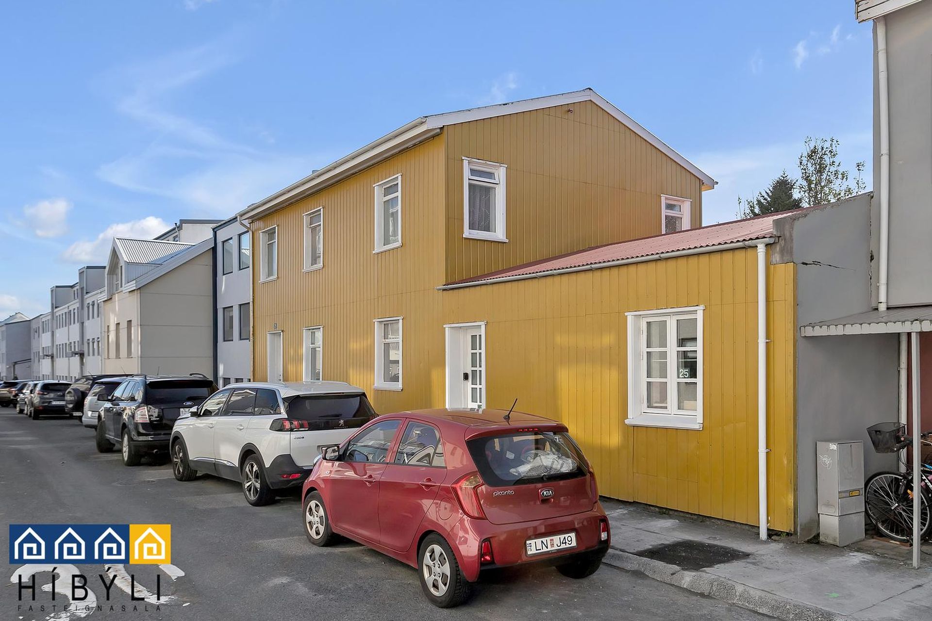 Fálkagata 25, 107 Reykjavík