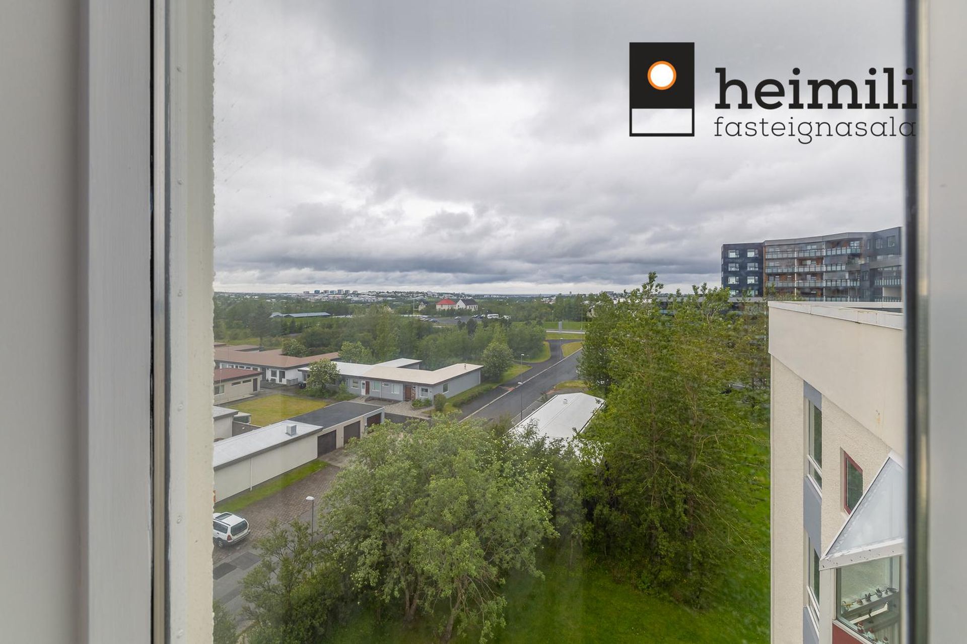 Hraunbær 103, 110 Reykjavík