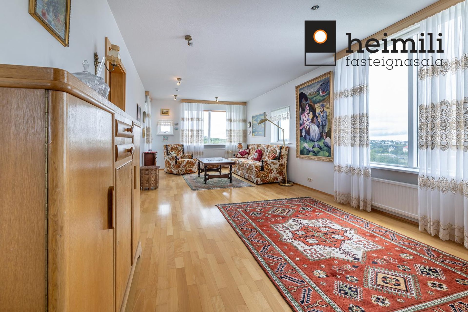 Hraunbær 103, 110 Reykjavík