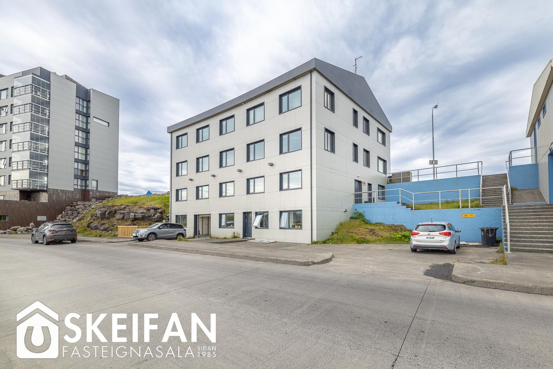 Víkurbraut 13, 230 Reykjanesbær