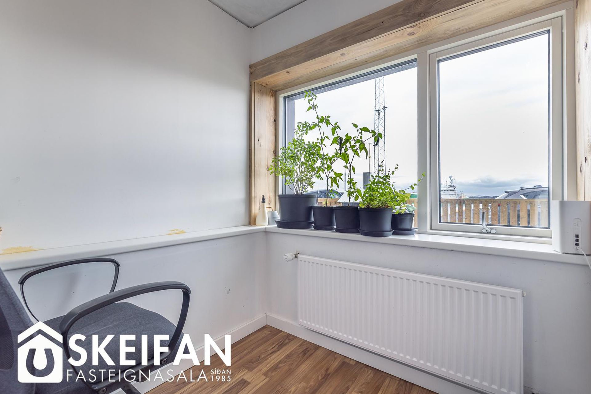 Víkurbraut 13, 230 Reykjanesbær