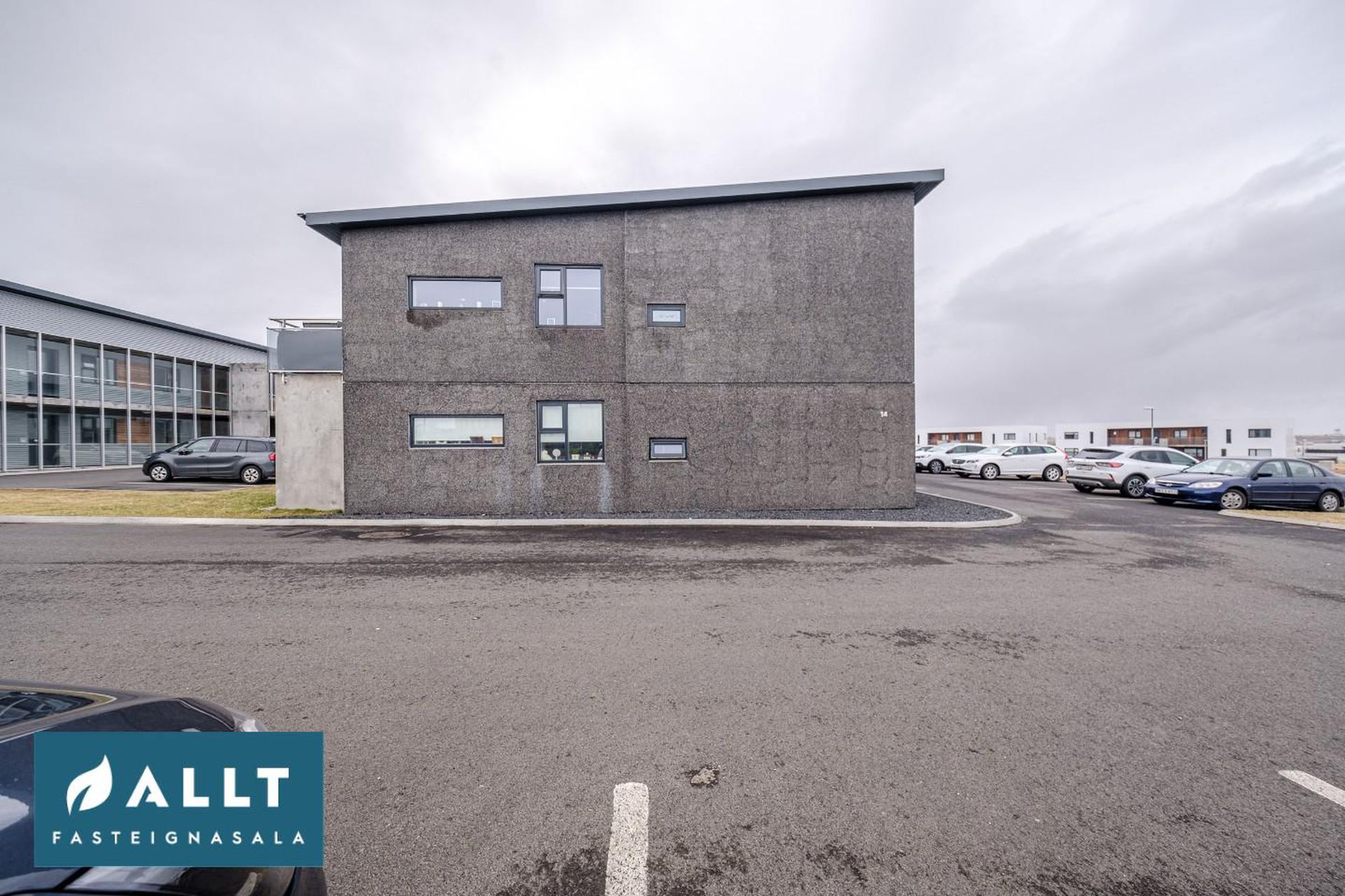 Dalsbraut 14, 260 Reykjanesbær