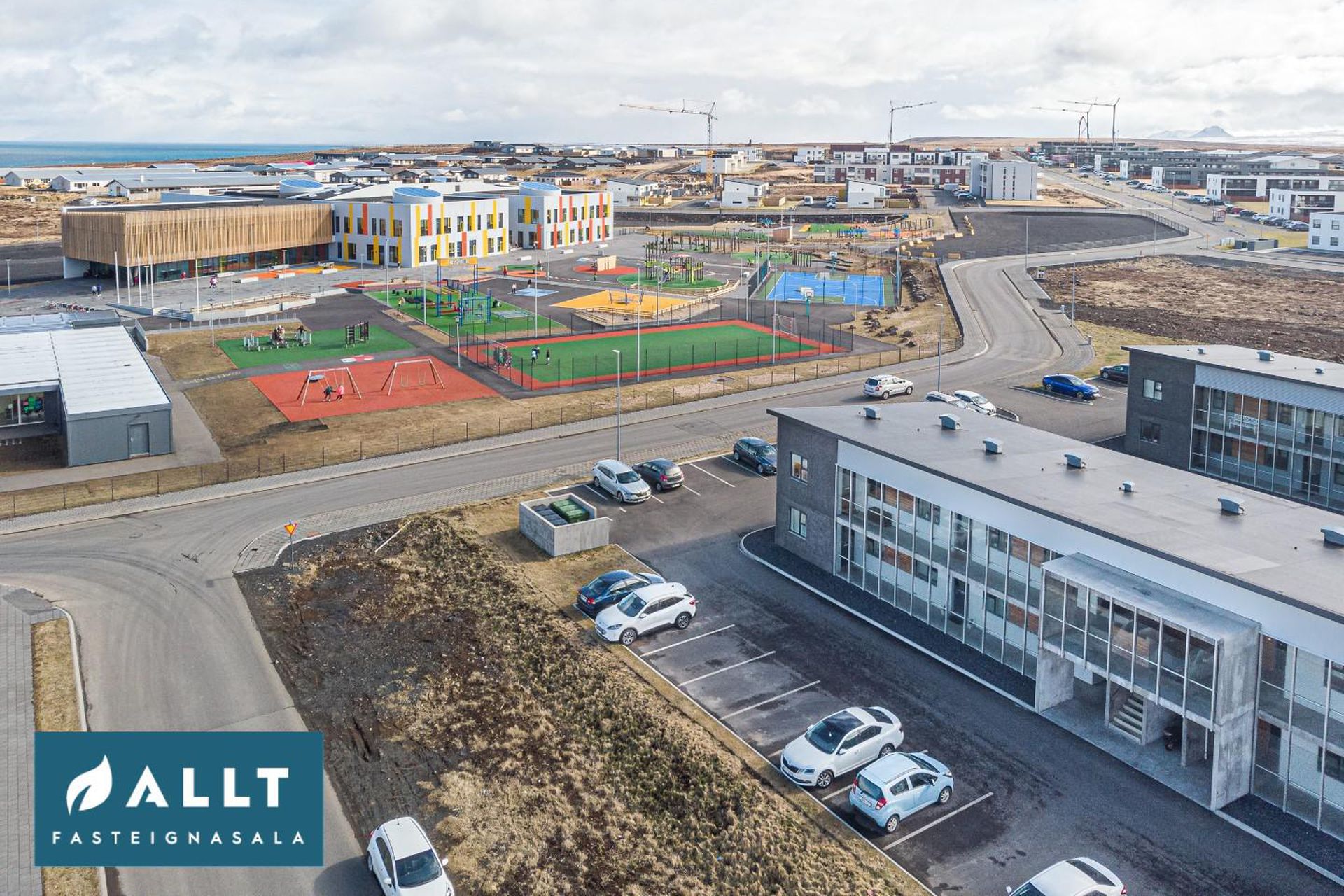 Dalsbraut 14, 260 Reykjanesbær