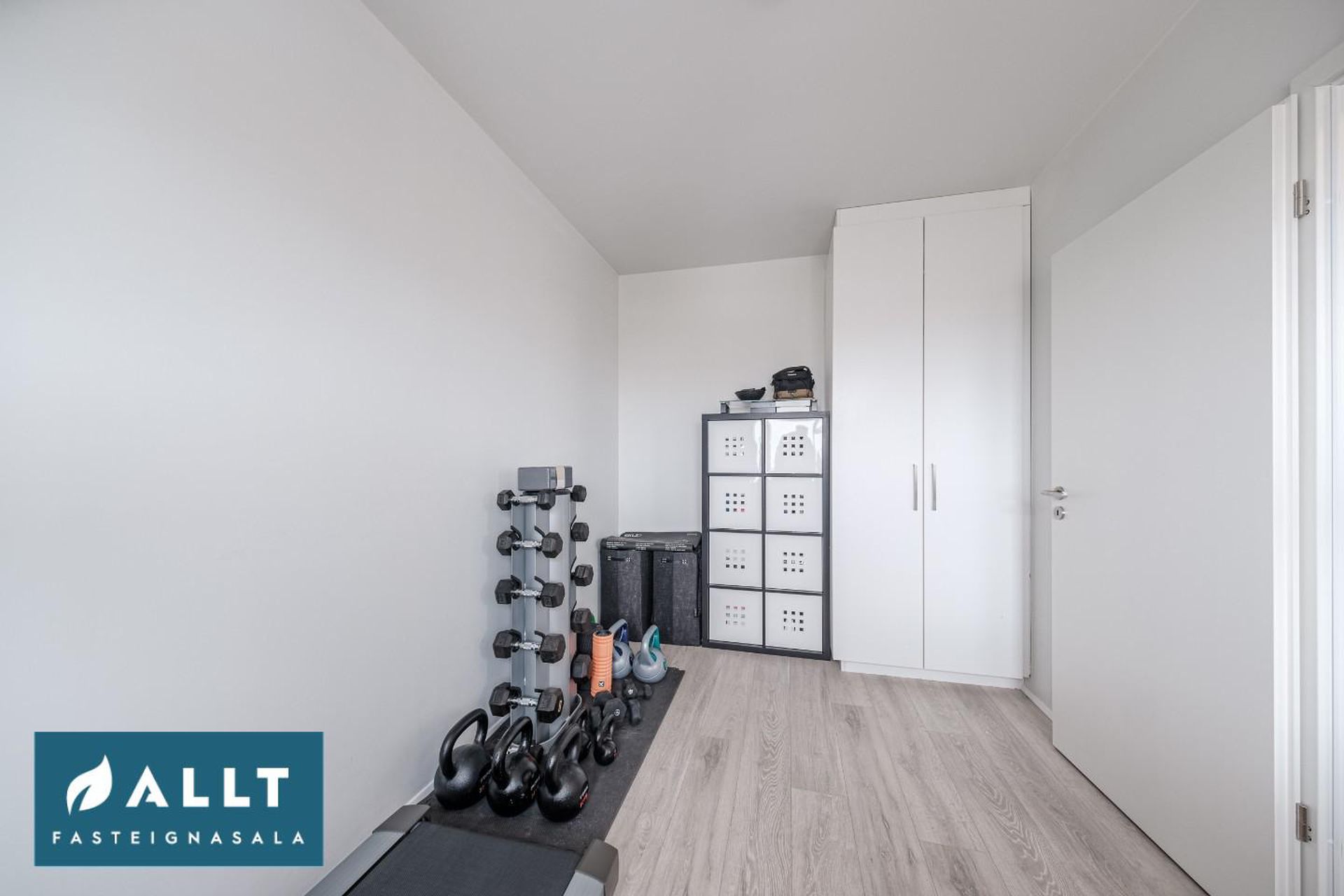 Dalsbraut 14, 260 Reykjanesbær