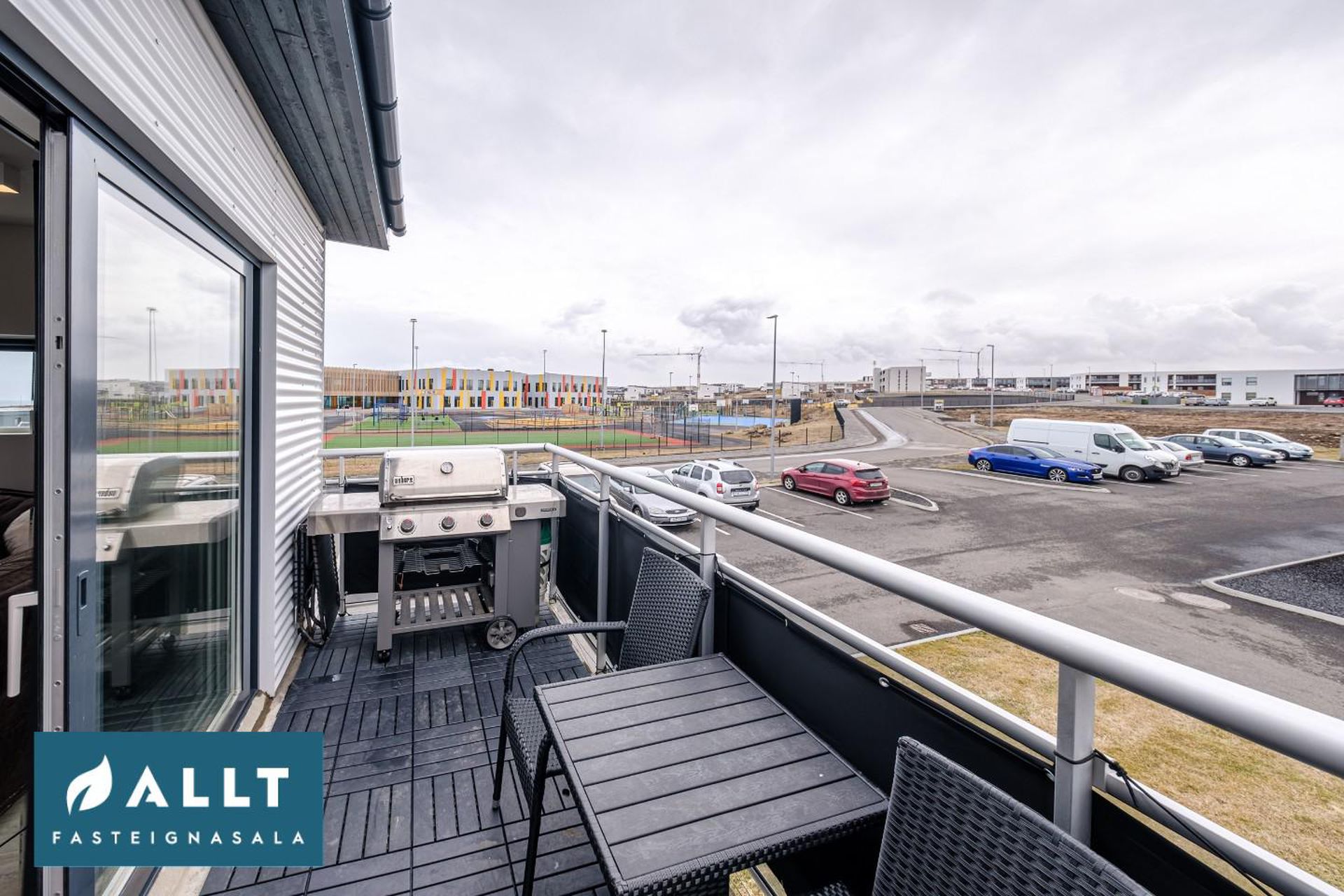 Dalsbraut 14, 260 Reykjanesbær