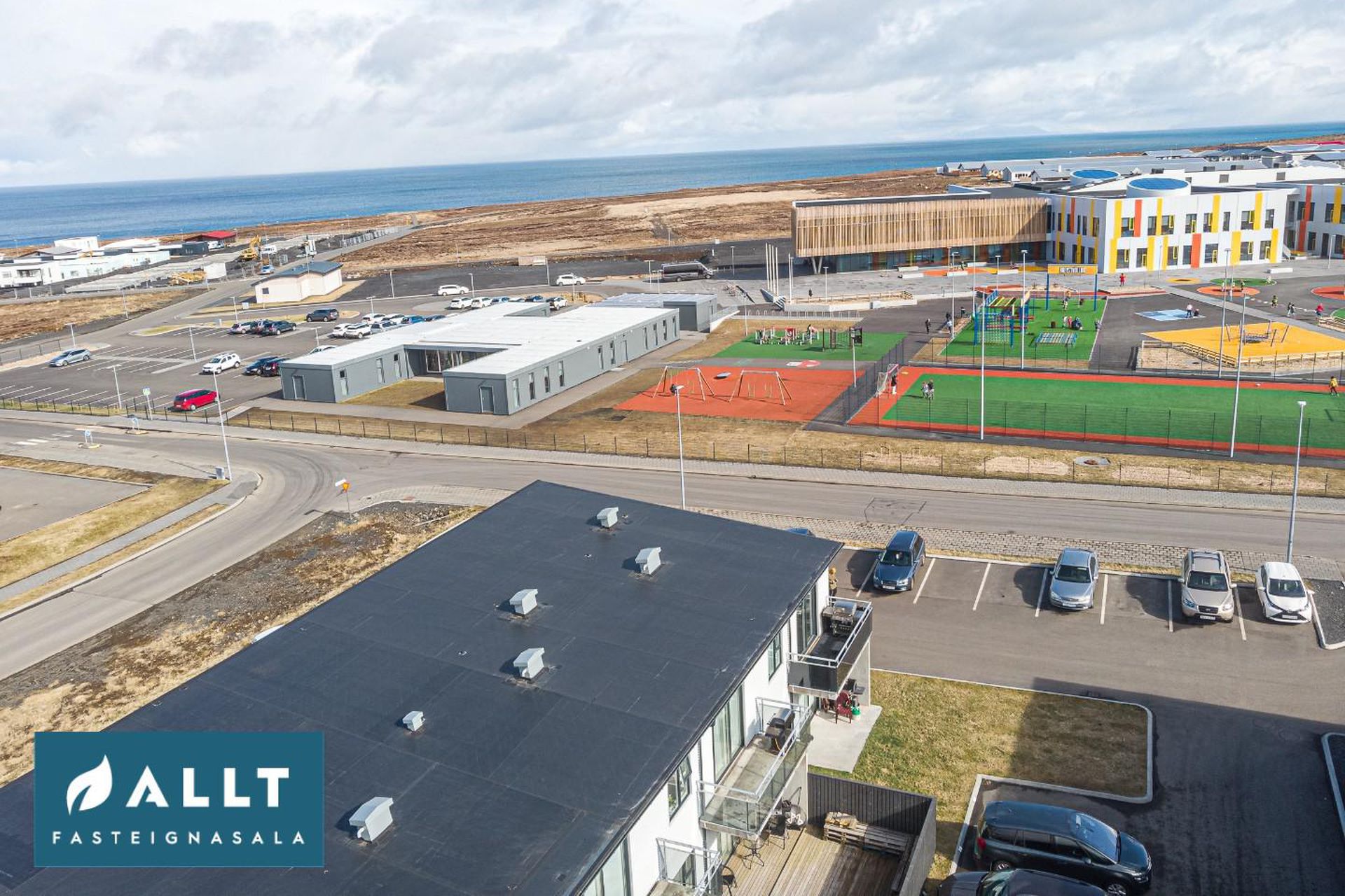 Dalsbraut 14, 260 Reykjanesbær