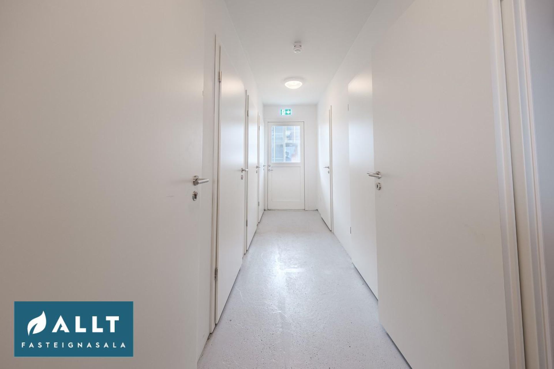 Dalsbraut 14, 260 Reykjanesbær