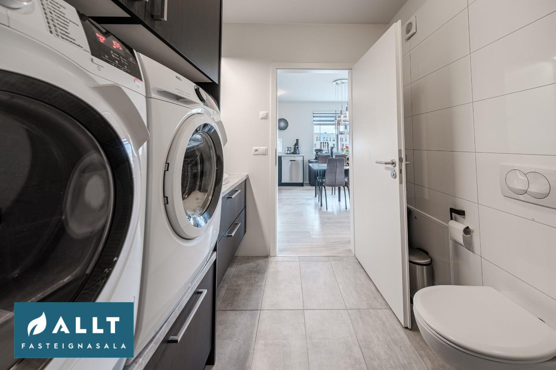 Dalsbraut 14, 260 Reykjanesbær