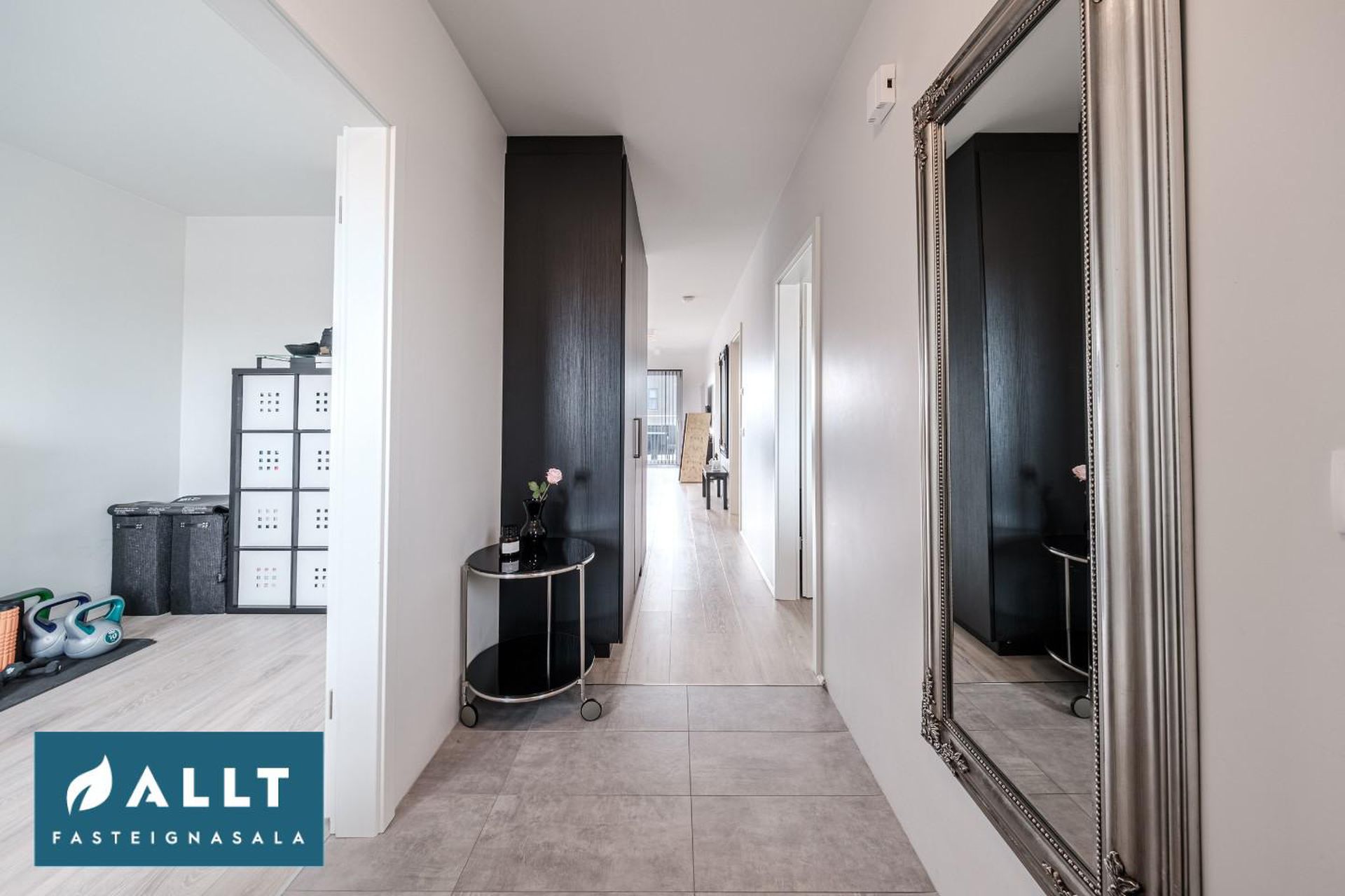 Dalsbraut 14, 260 Reykjanesbær