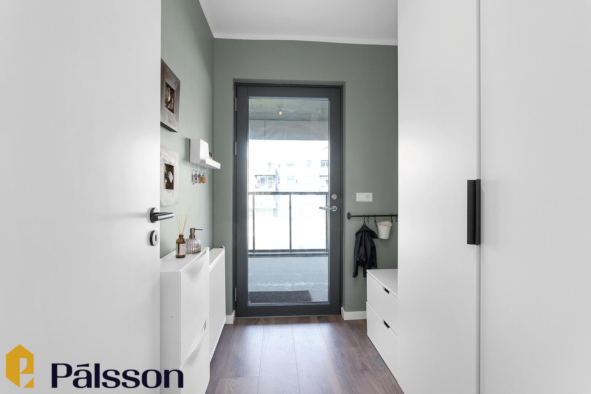 Smyrilshlíð 3, 102 Reykjavík