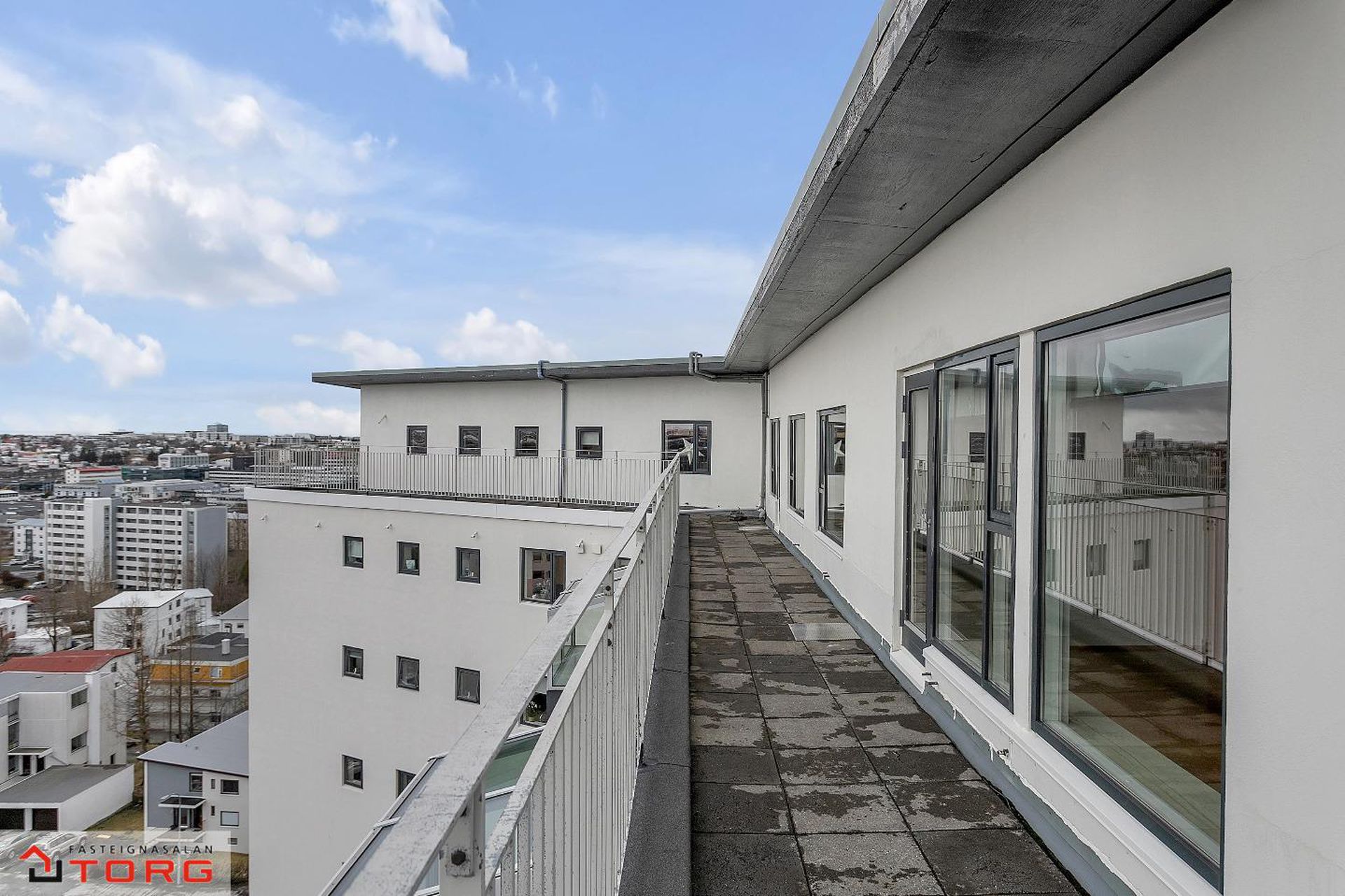Sólheimar 23, 104 Reykjavík
