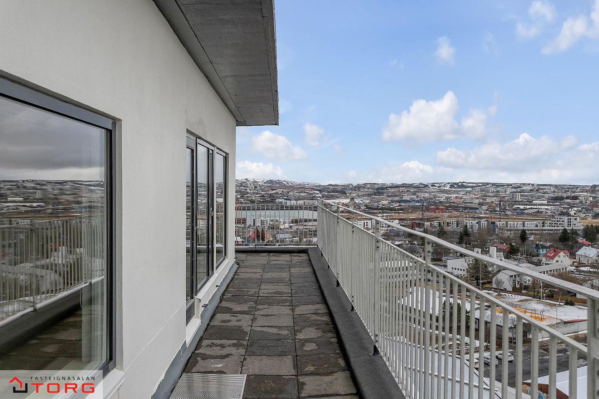 Sólheimar 23, 104 Reykjavík