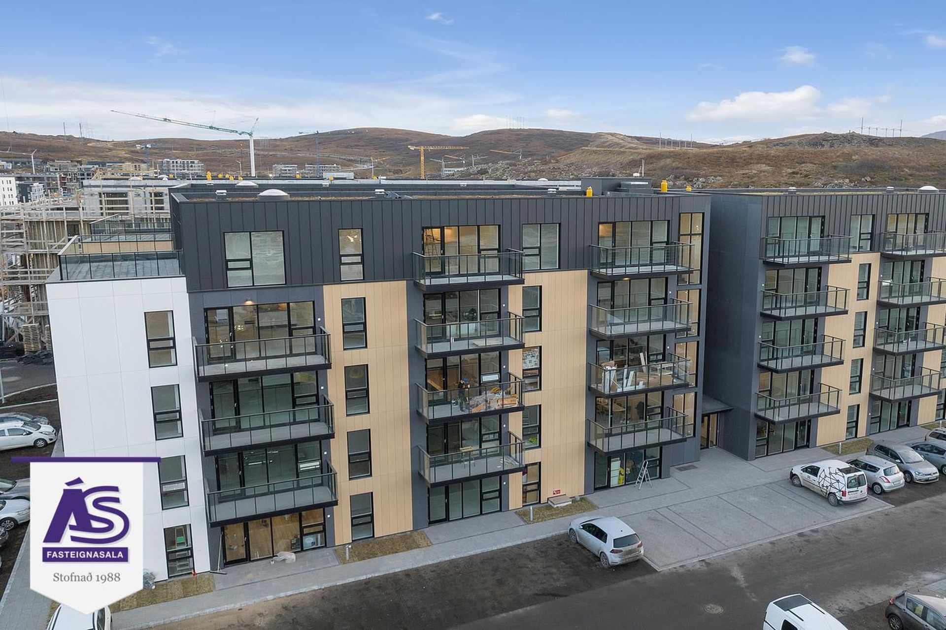 Áshamar 52 - 0209, 221 Hafnarfjörður