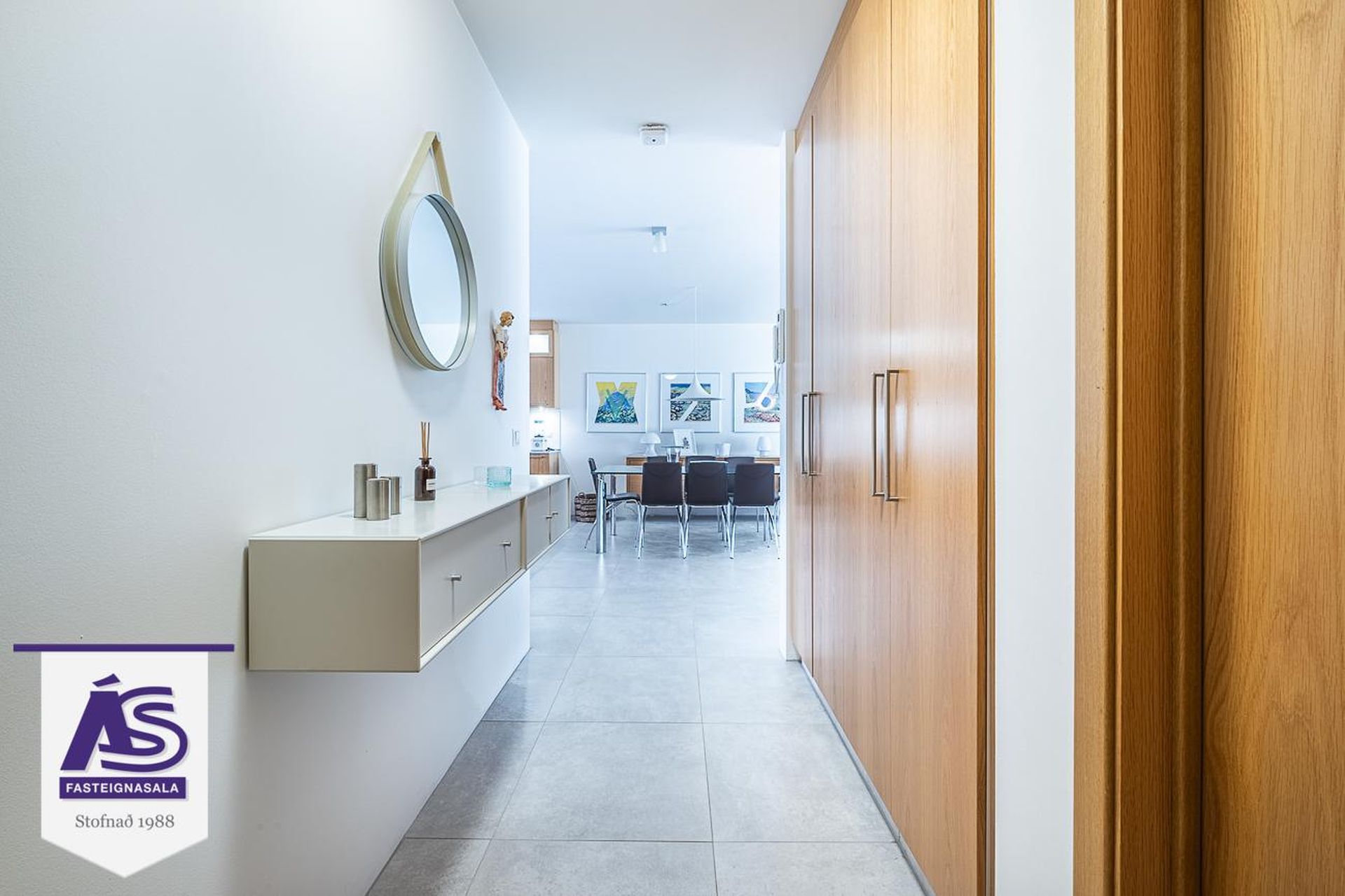 Skipalón 18 - 0204, 220 Hafnarfjörður