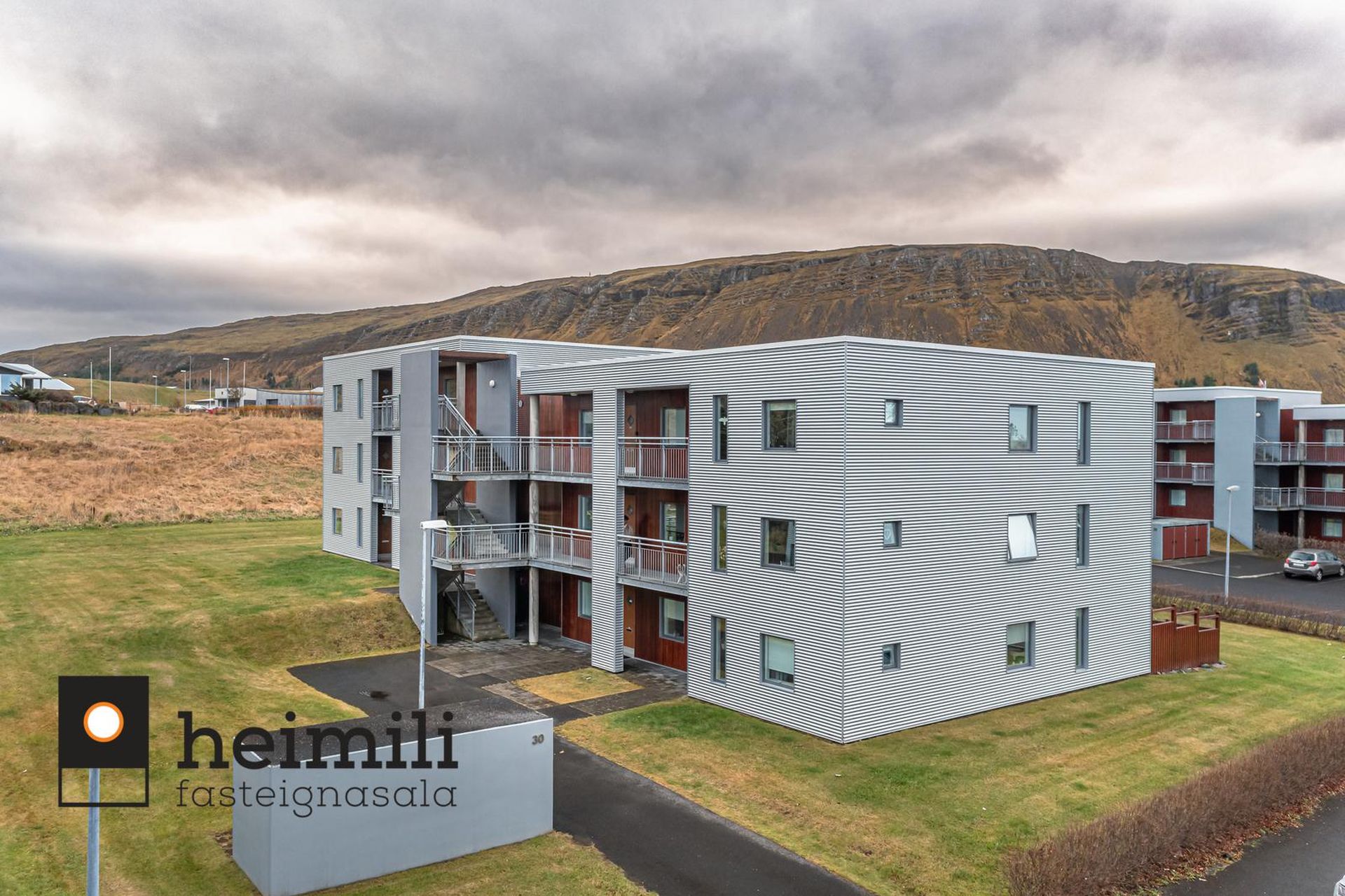 Klapparhlíð 30, 270 Mosfellsbær