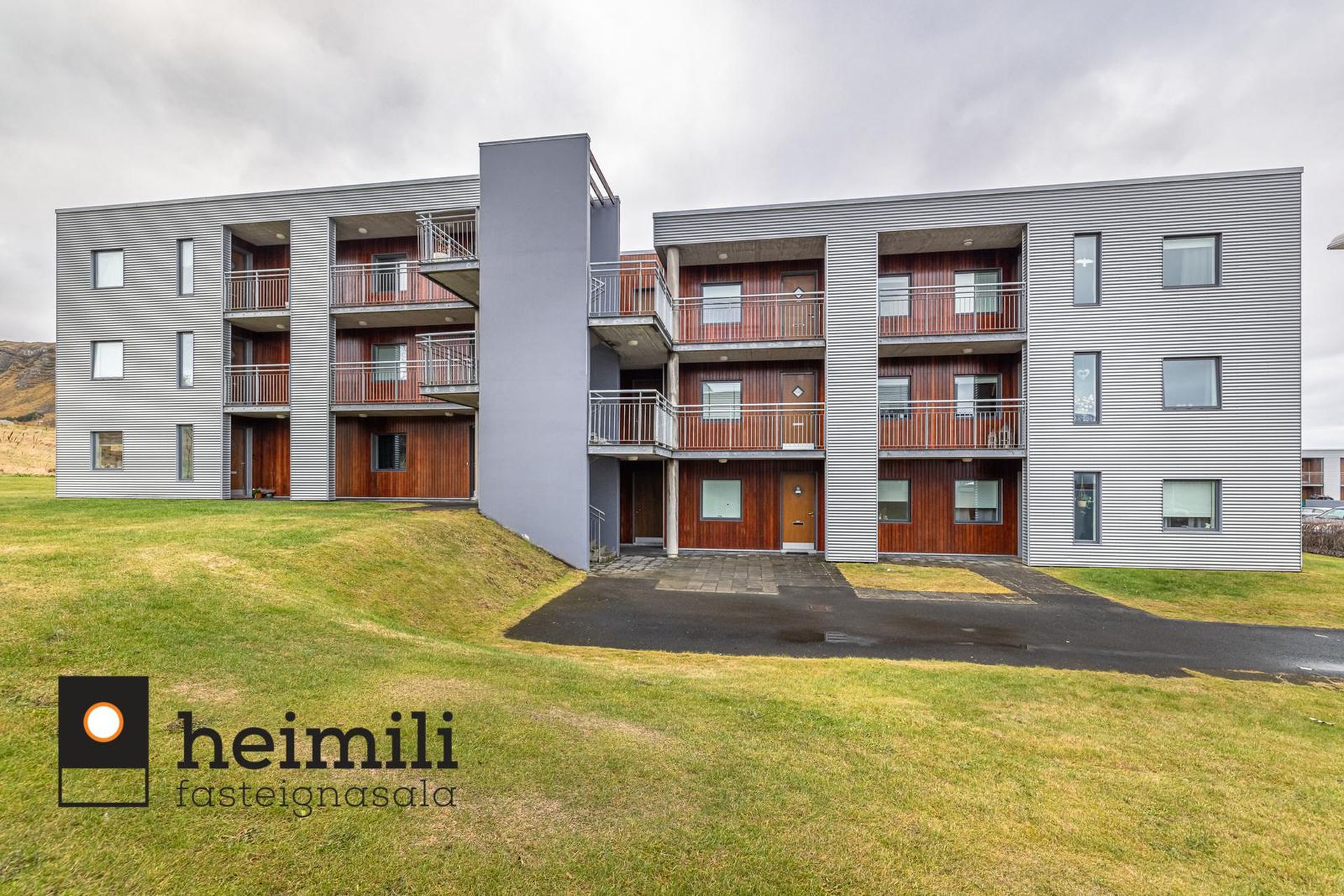 Klapparhlíð 30, 270 Mosfellsbær