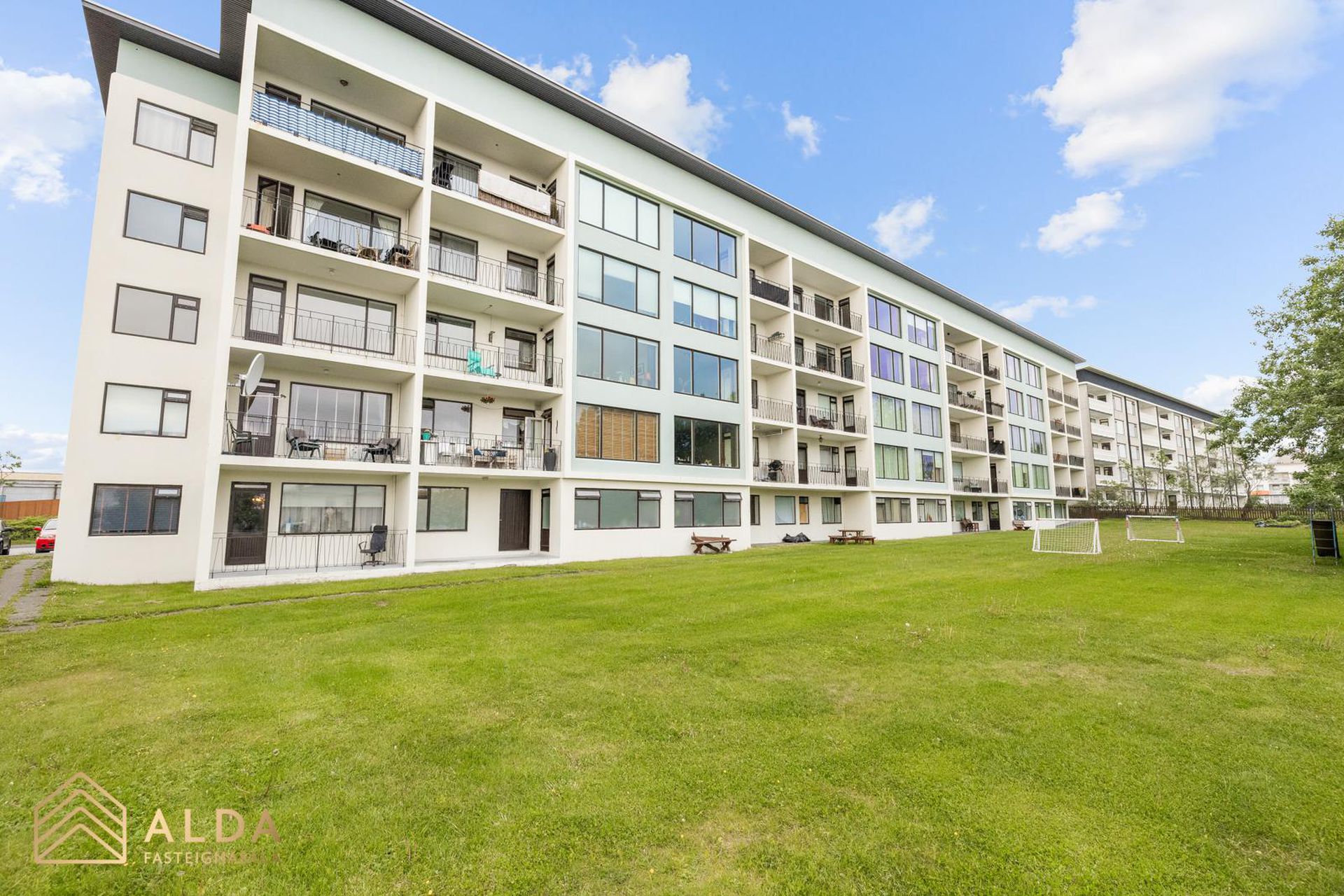 Kleppsvegur 40, 105 Reykjavík