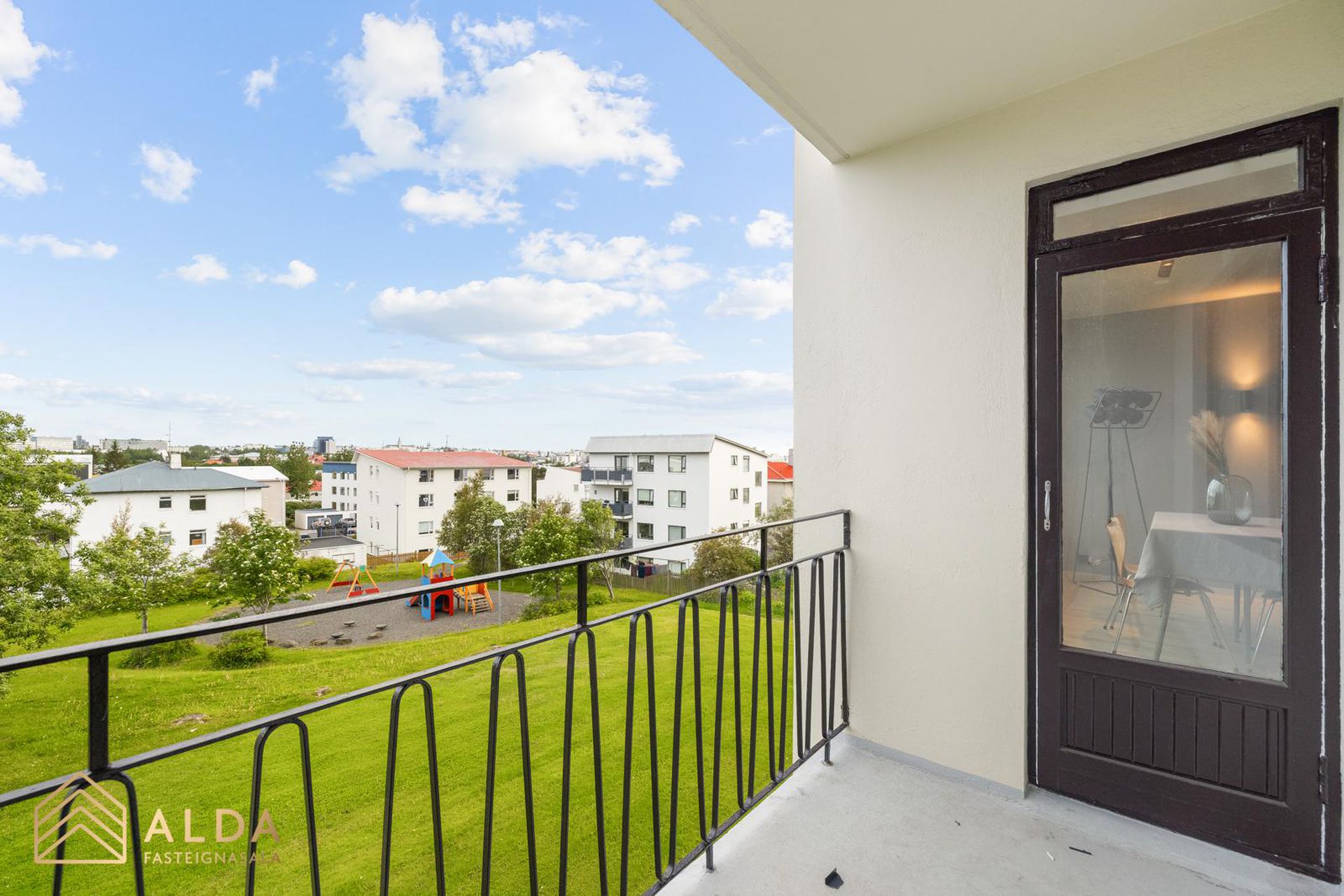 Kleppsvegur 40, 105 Reykjavík