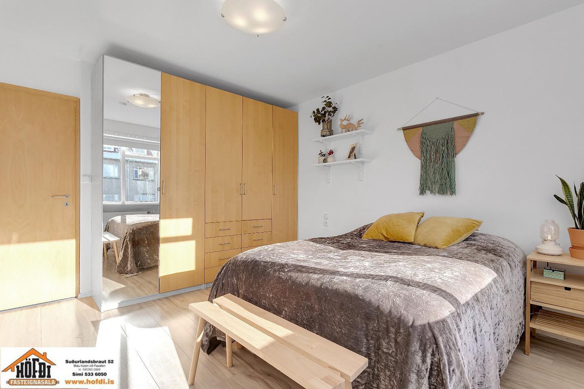 Barmahlíð 44, 105 Reykjavík