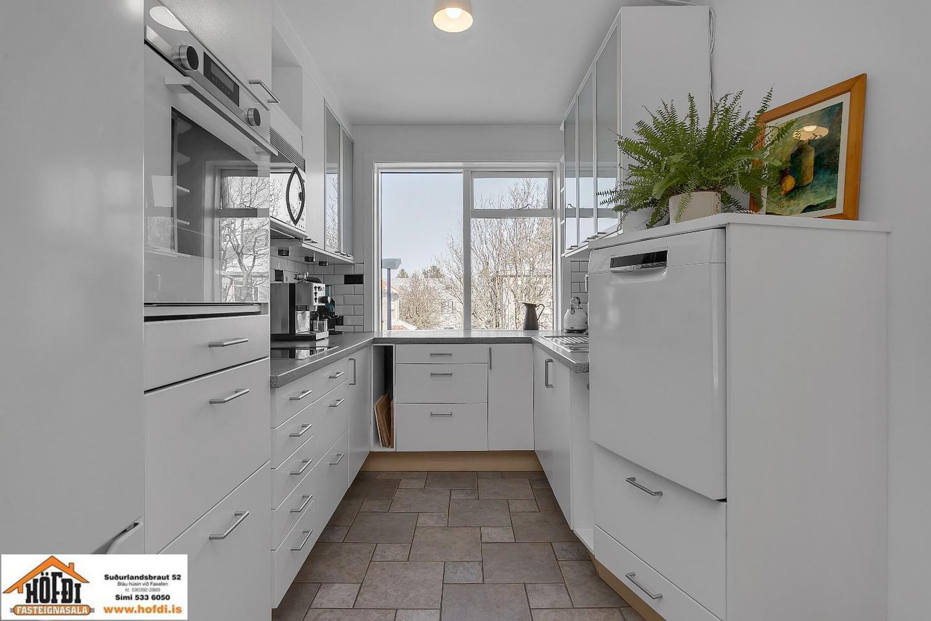 Barmahlíð 44, 105 Reykjavík