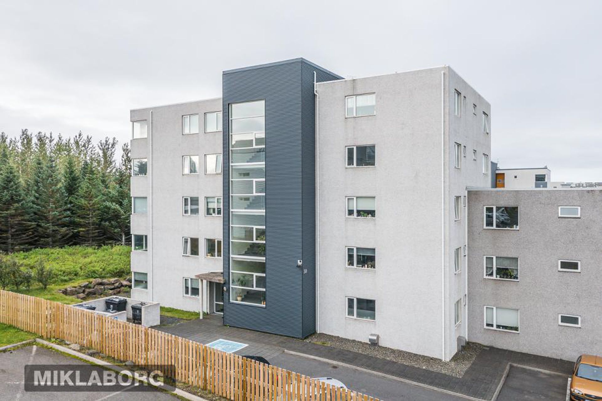 Þórðarsveigur 30, 113 Reykjavík