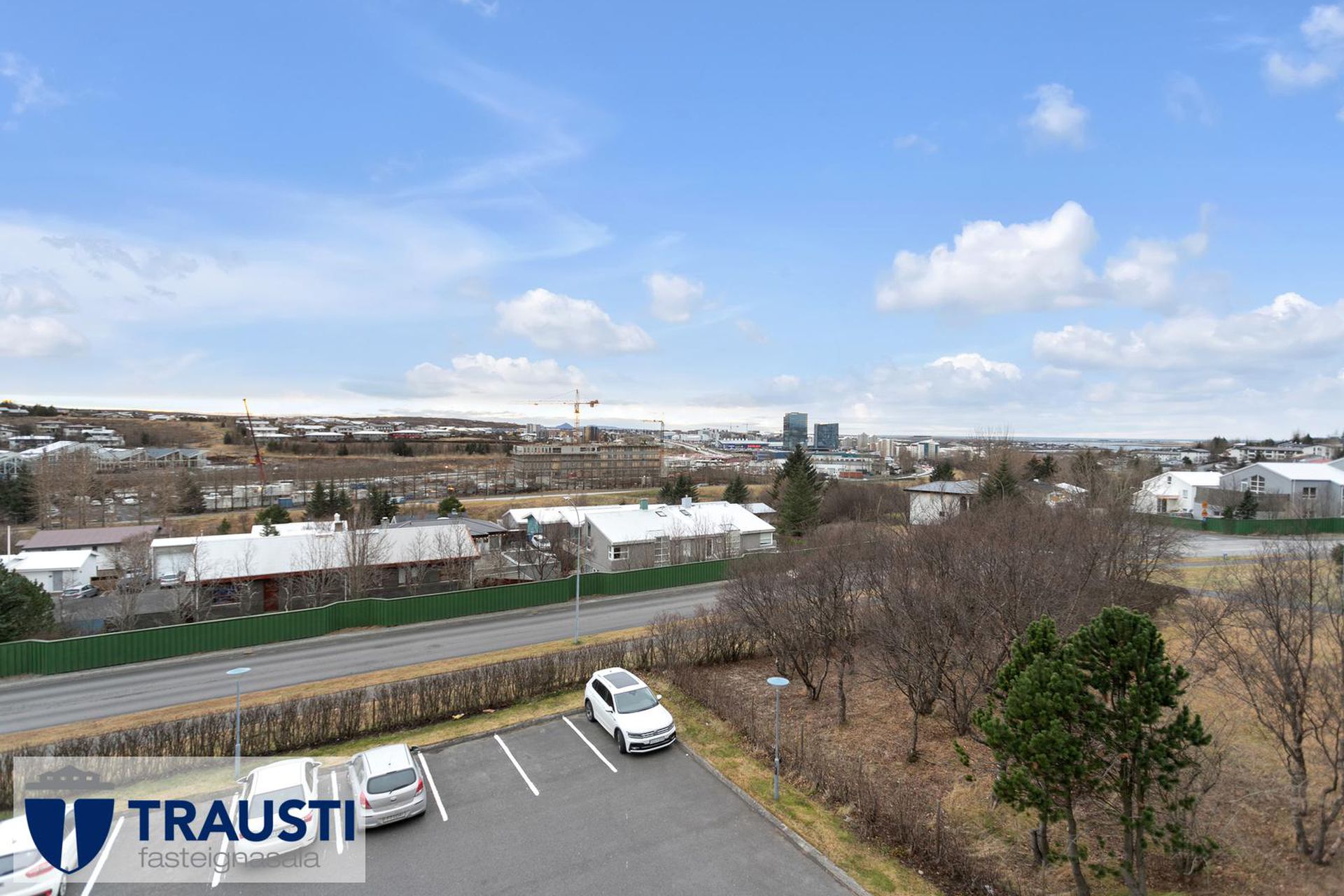 Trönuhjalli 1, 200 Kópavogur