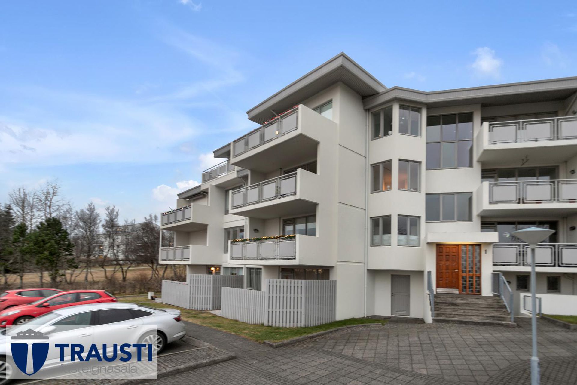Trönuhjalli 1, 200 Kópavogur