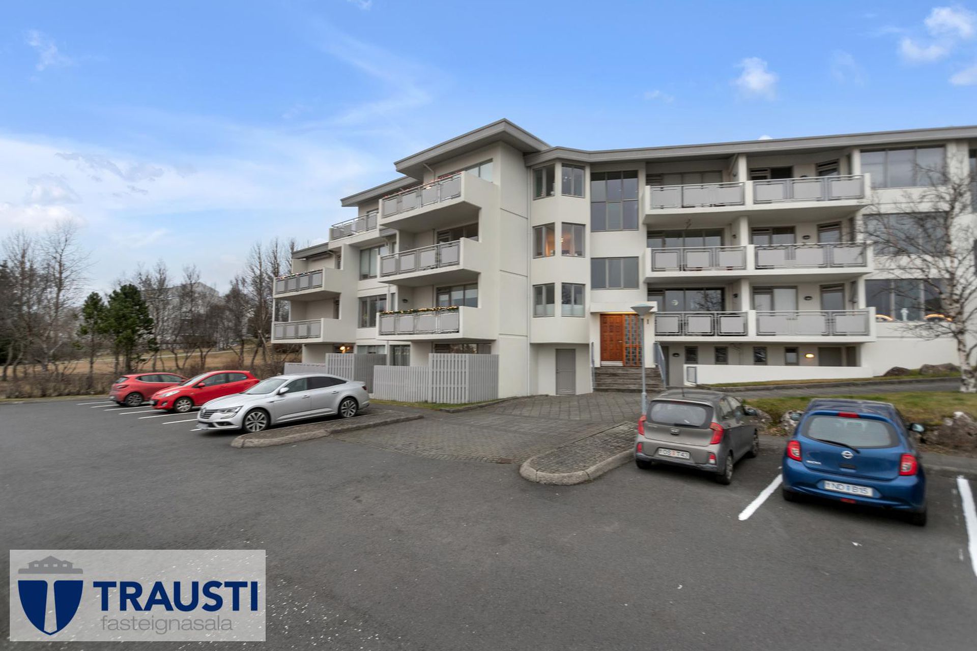 Trönuhjalli 1, 200 Kópavogur