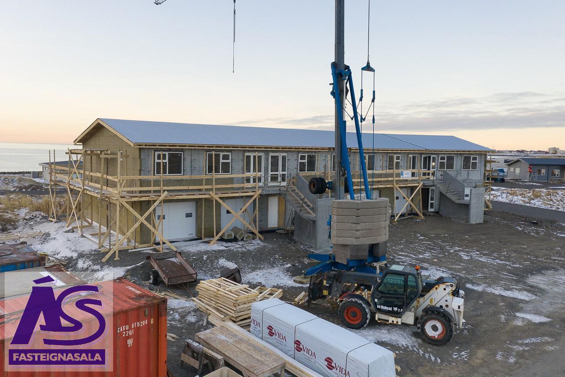 Krossvellir 2, 301 Hval