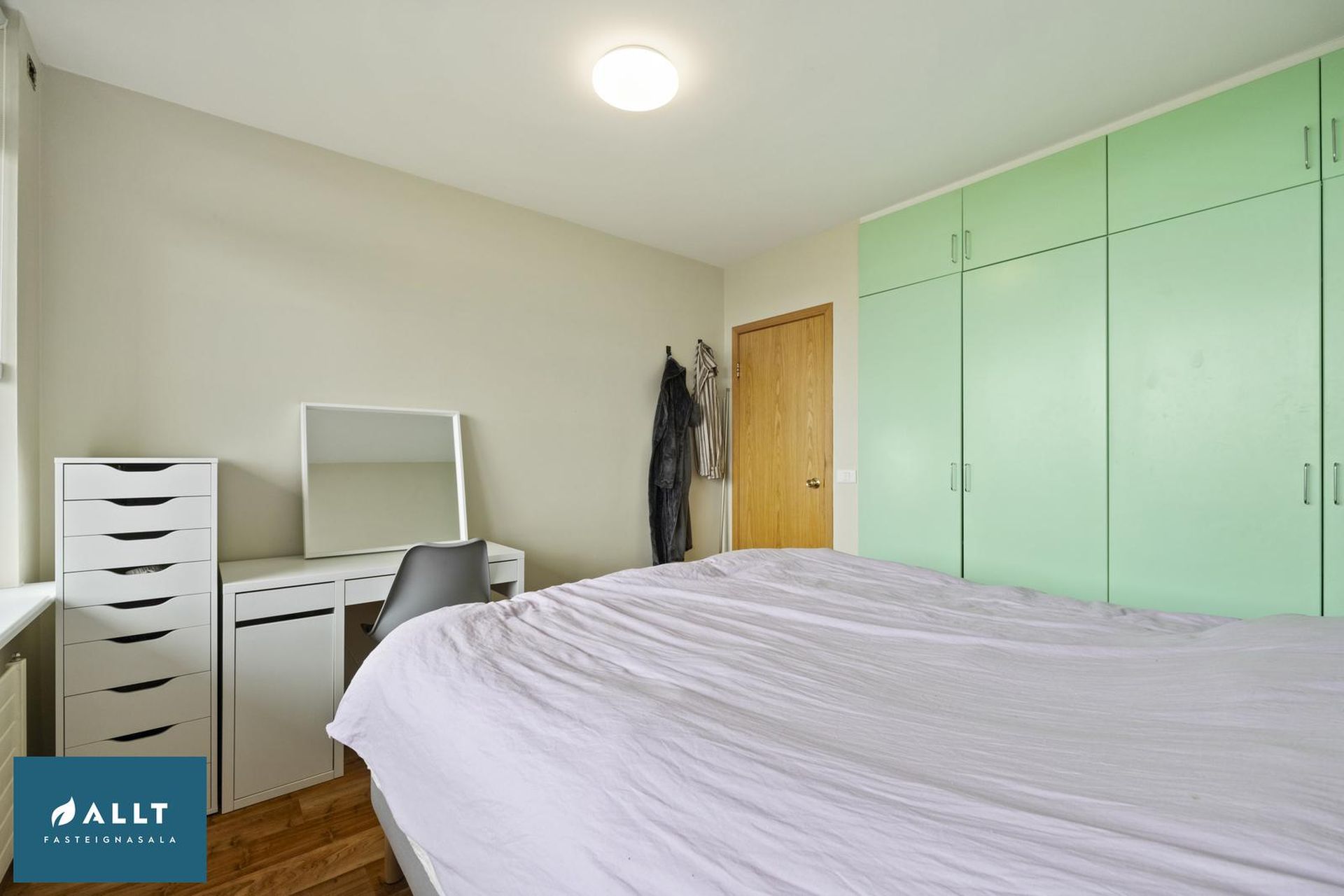 Heiðarhvammur 8, 230 Reykjanesbær