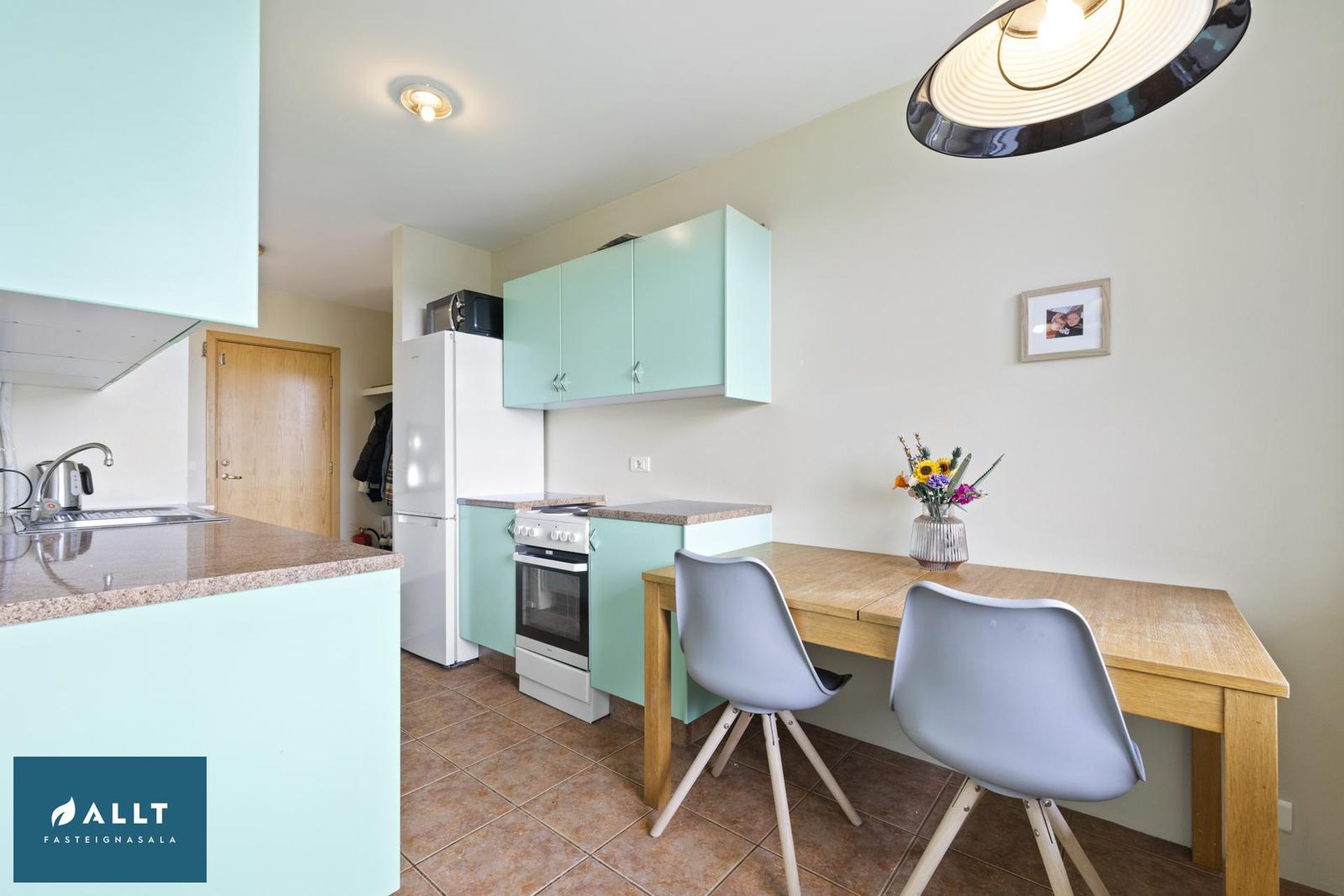 Heiðarhvammur 8, 230 Reykjanesbær