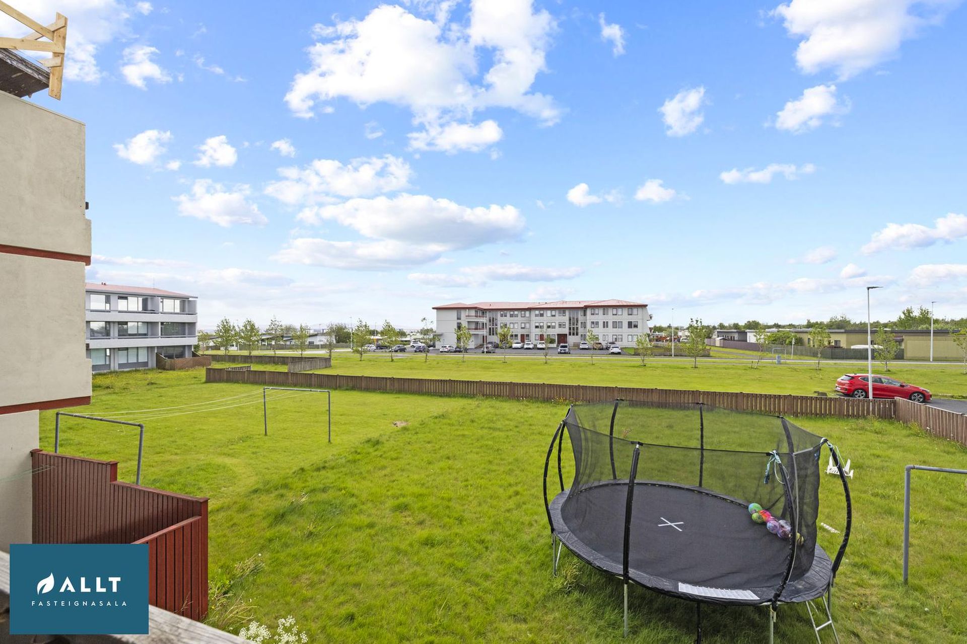 Heiðarhvammur 8, 230 Reykjanesbær