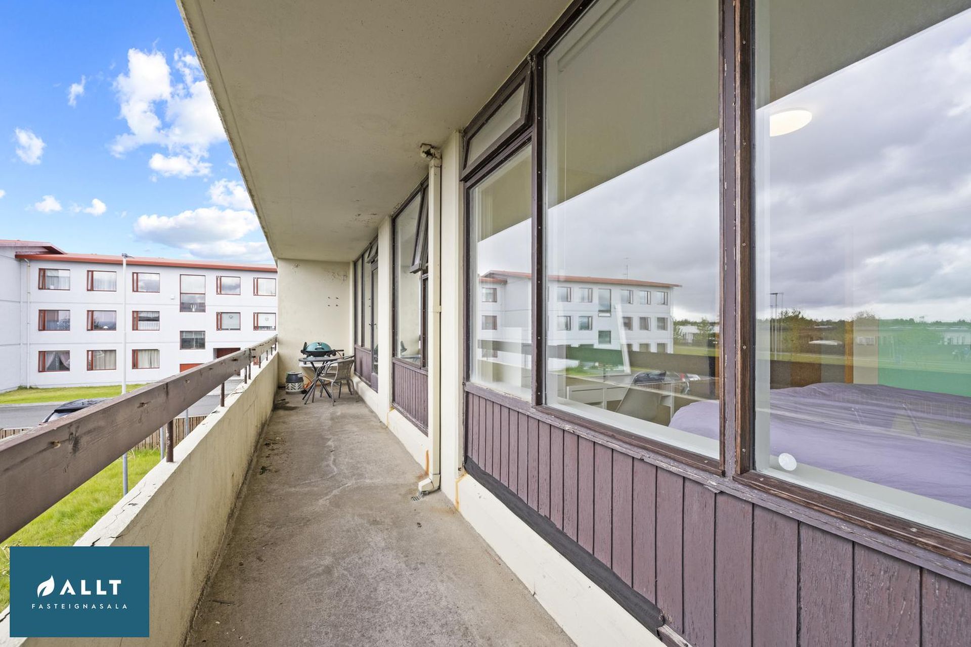 Heiðarhvammur 8, 230 Reykjanesbær