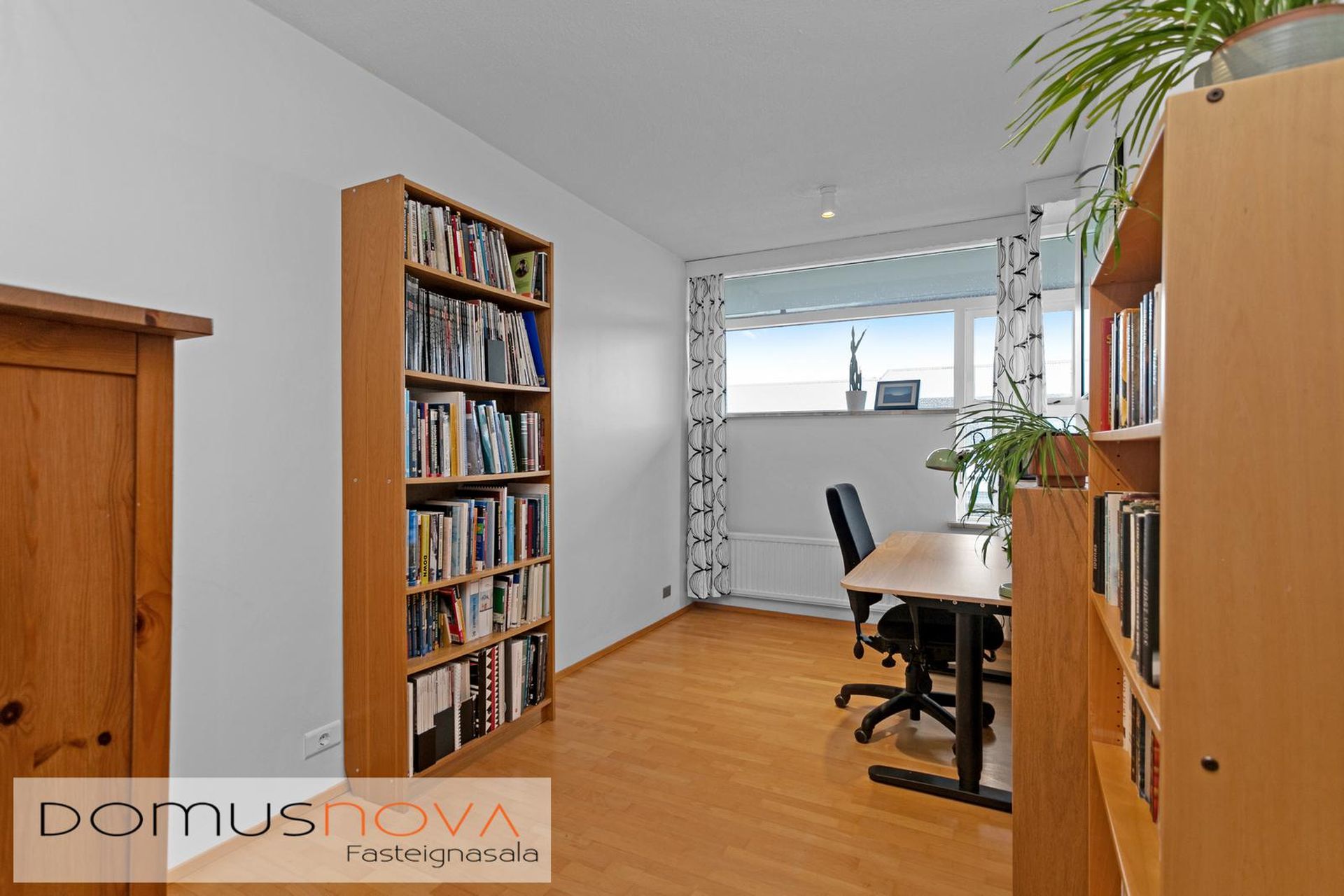 Langamýri 20, 210 Garðabær