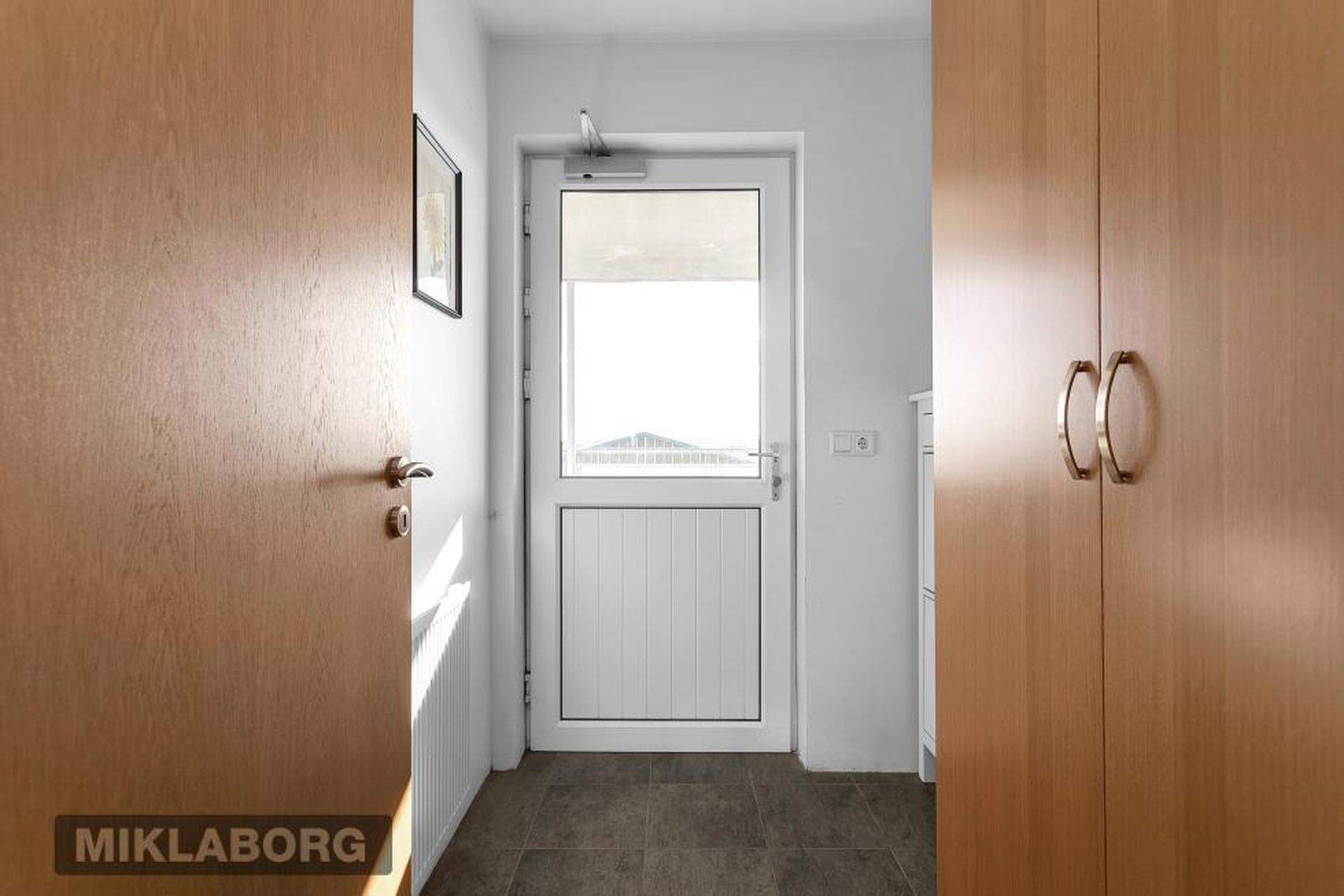 Flatahraun 1, 220 Hafnarfjörður