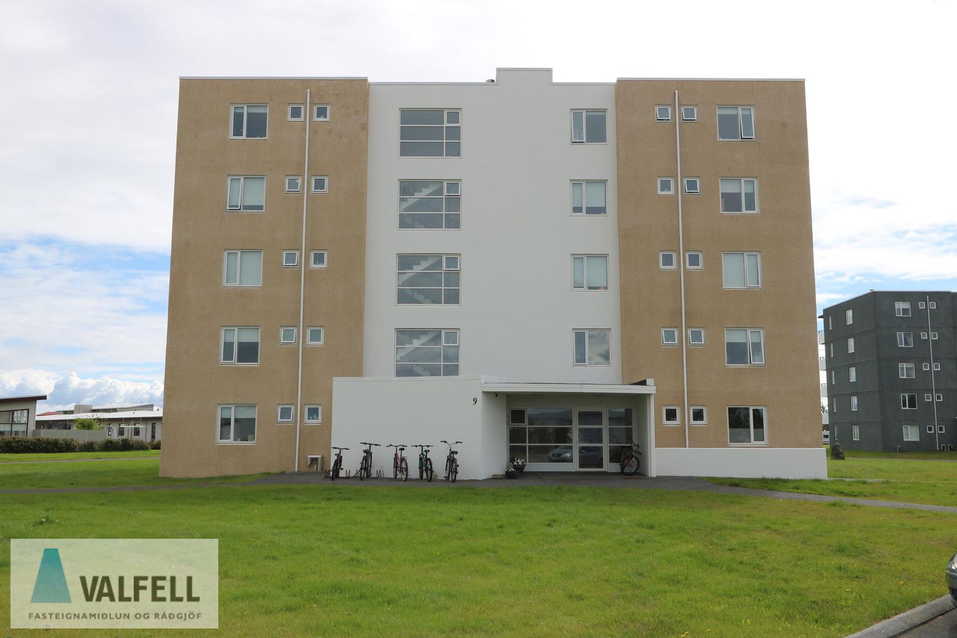 Holtsflöt 9, 300 Akranes